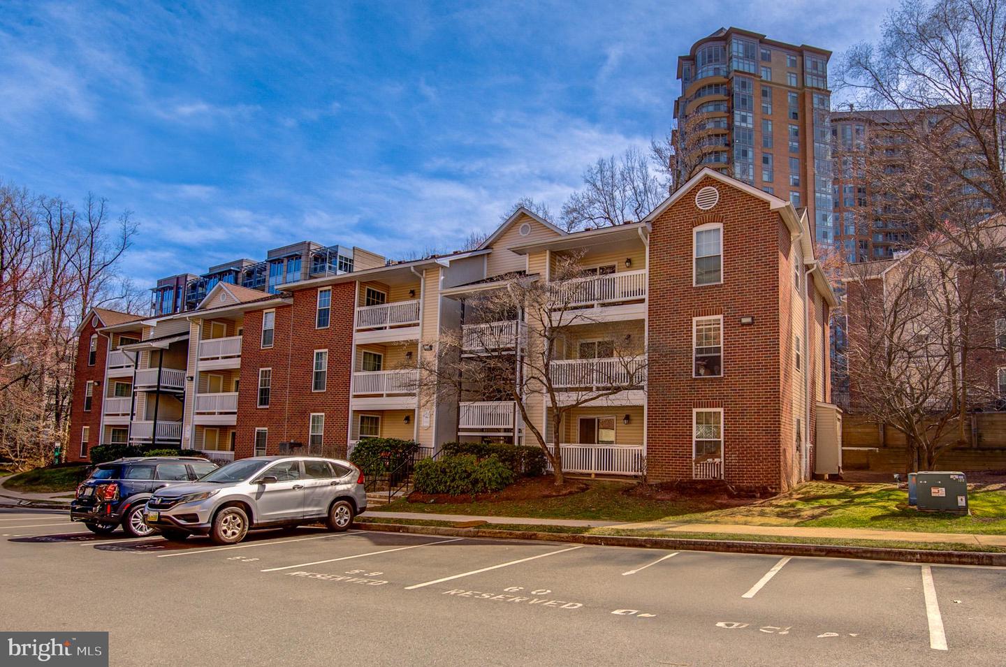 1511 LINCOLN WAY #201B, MCLEAN, Virginia 22102, 2 Bedrooms Bedrooms, ,2 BathroomsBathrooms,Residential,For sale,1511 LINCOLN WAY #201B,VAFX2246608 MLS # VAFX2246608