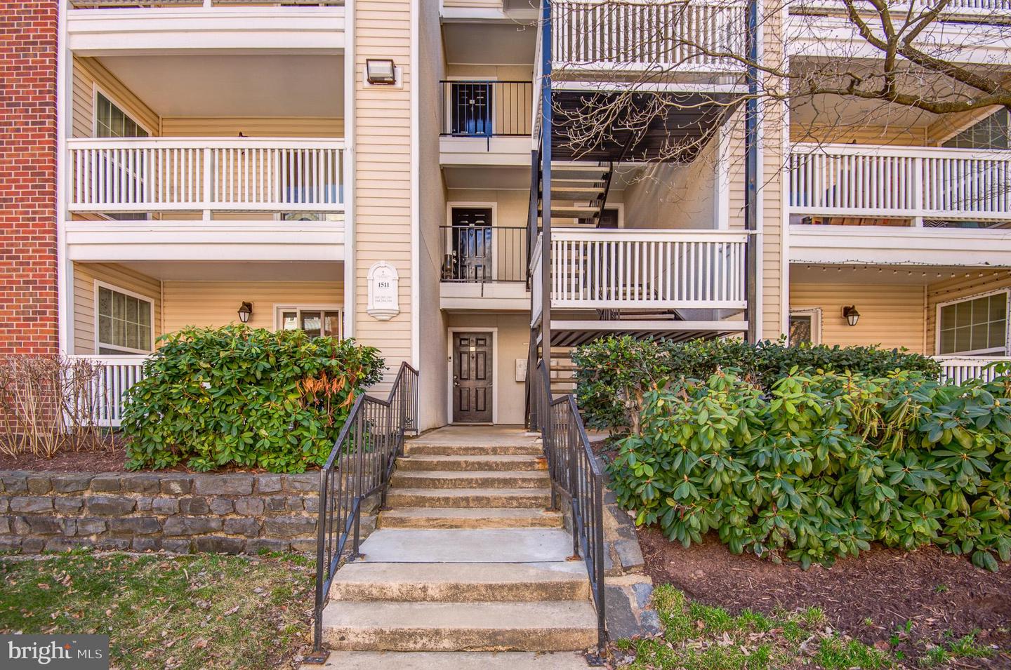 1511 LINCOLN WAY #201B, MCLEAN, Virginia 22102, 2 Bedrooms Bedrooms, ,2 BathroomsBathrooms,Residential,For sale,1511 LINCOLN WAY #201B,VAFX2246608 MLS # VAFX2246608