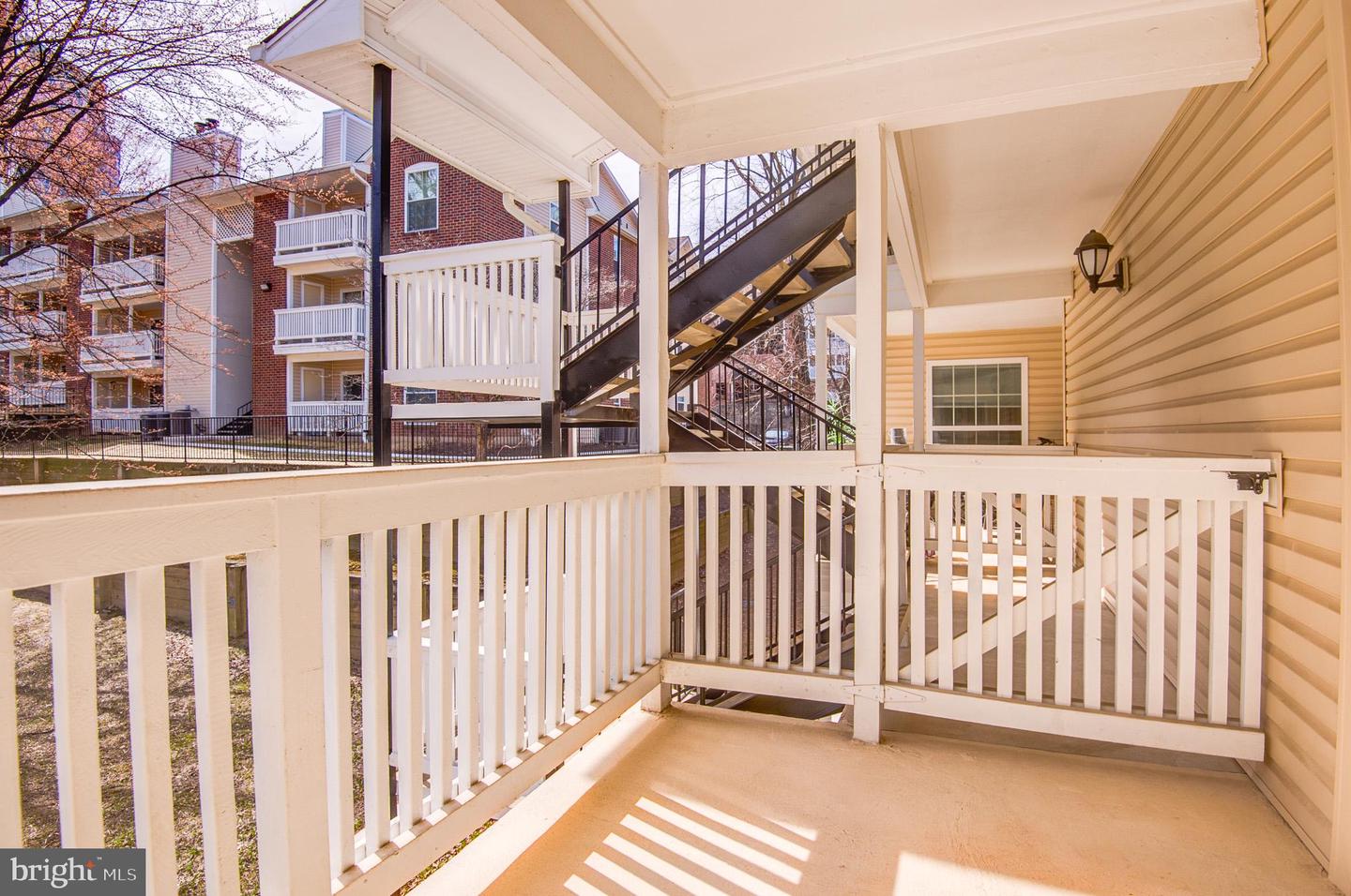 1511 LINCOLN WAY #201B, MCLEAN, Virginia 22102, 2 Bedrooms Bedrooms, ,2 BathroomsBathrooms,Residential,For sale,1511 LINCOLN WAY #201B,VAFX2246608 MLS # VAFX2246608