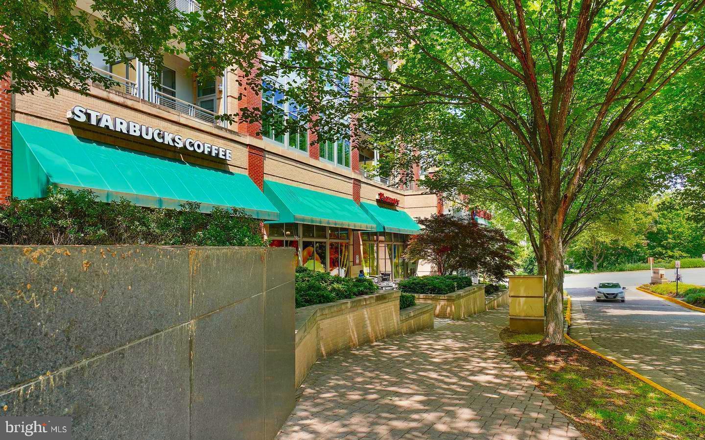 1511 LINCOLN WAY #201B, MCLEAN, Virginia 22102, 2 Bedrooms Bedrooms, ,2 BathroomsBathrooms,Residential,For sale,1511 LINCOLN WAY #201B,VAFX2246608 MLS # VAFX2246608