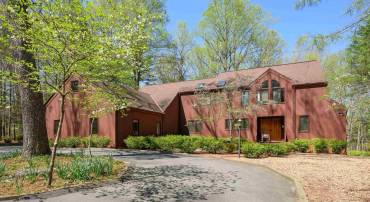 3160 WAVERLY DR, CHARLOTTESVILLE, Virginia 22940, 5 Bedrooms Bedrooms, ,6 BathroomsBathrooms,Residential,For sale,3160 WAVERLY DR,665571 MLS # 665571