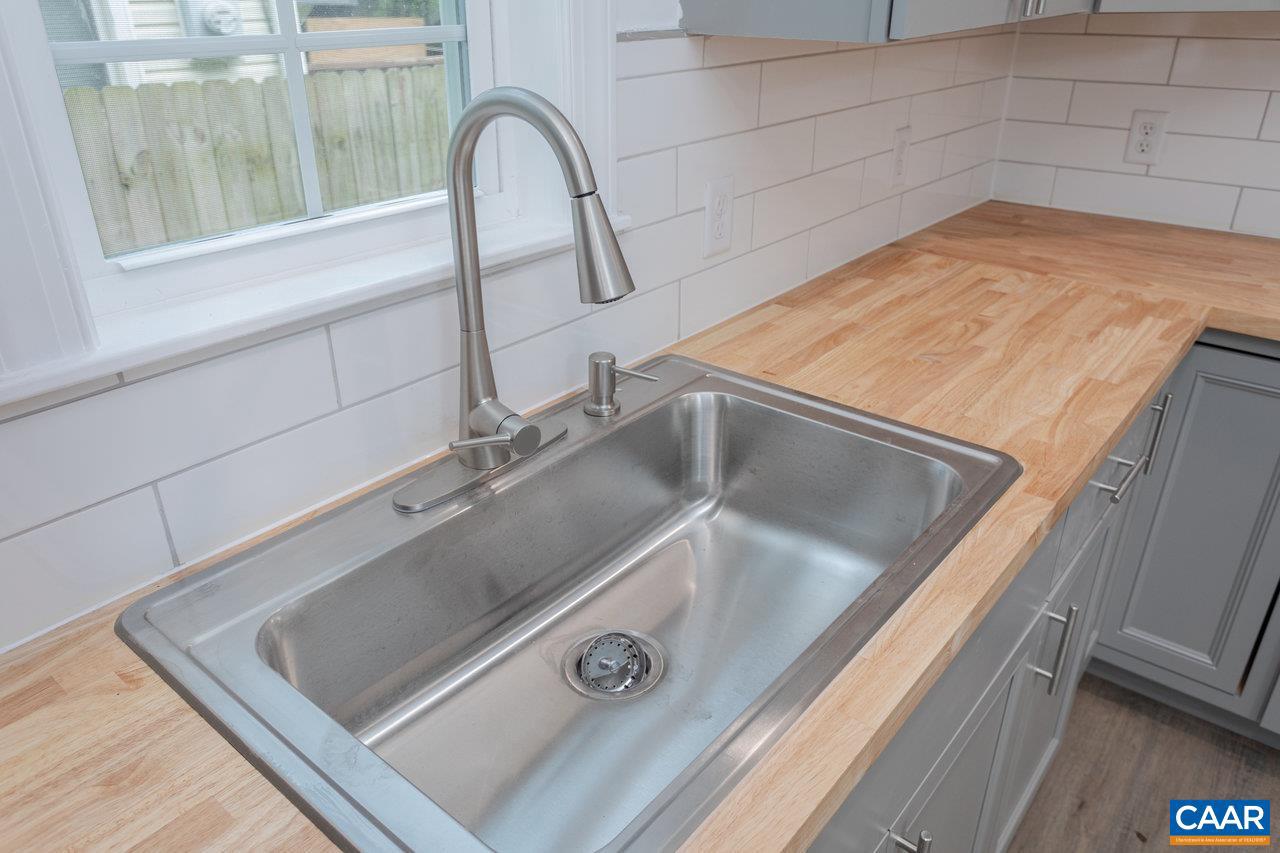 30 BEAR ST, CHURCHVILLE, Virginia 24421, 2 Bedrooms Bedrooms, ,2 BathroomsBathrooms,Residential,For sale,30 BEAR ST,665573 MLS # 665573