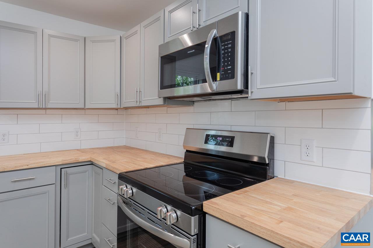 30 BEAR ST, CHURCHVILLE, Virginia 24421, 2 Bedrooms Bedrooms, ,2 BathroomsBathrooms,Residential,For sale,30 BEAR ST,665573 MLS # 665573