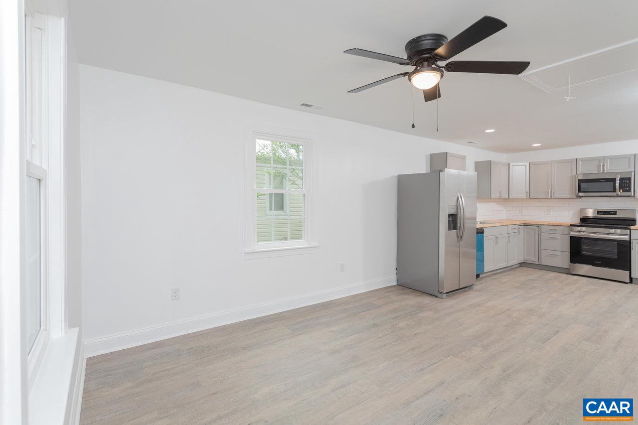 30 BEAR ST, CHURCHVILLE, Virginia 24421, 2 Bedrooms Bedrooms, ,2 BathroomsBathrooms,Residential,For sale,30 BEAR ST,665573 MLS # 665573