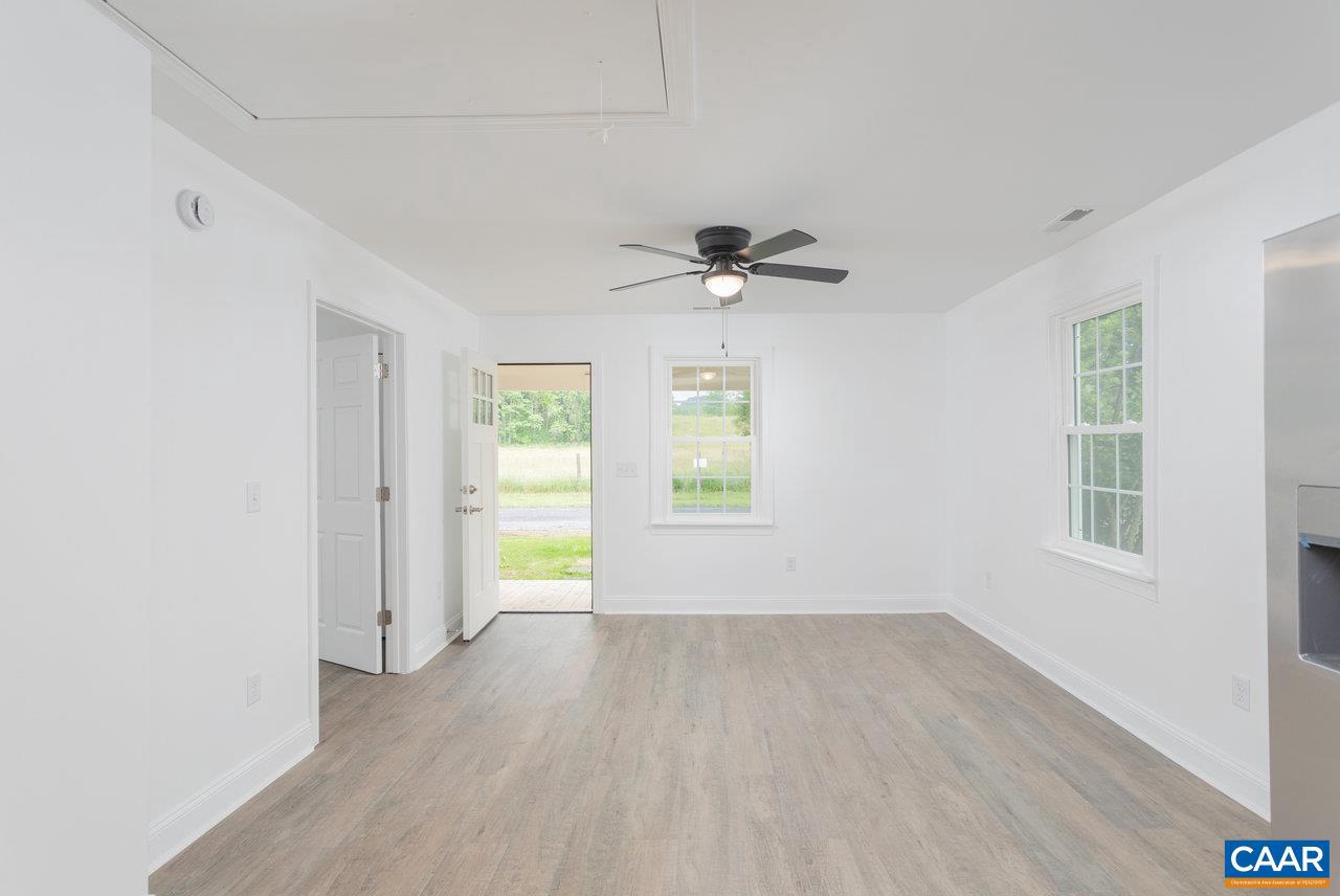 30 BEAR ST, CHURCHVILLE, Virginia 24421, 2 Bedrooms Bedrooms, ,2 BathroomsBathrooms,Residential,For sale,30 BEAR ST,665573 MLS # 665573