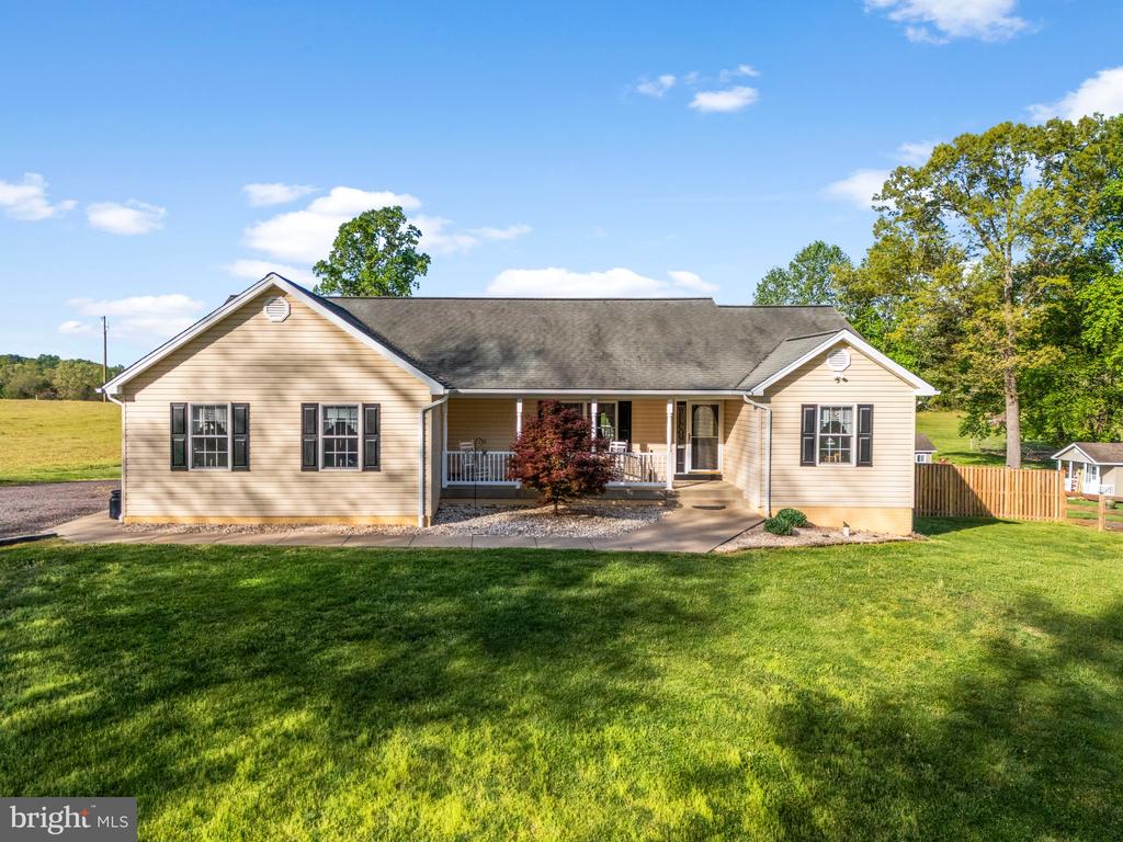 15103 JENKINS HILL LN, CULPEPER, Virginia 22701, 4 Bedrooms Bedrooms, ,3 BathroomsBathrooms,Residential,15103 JENKINS HILL LN,VACU2010358 MLS # VACU2010358