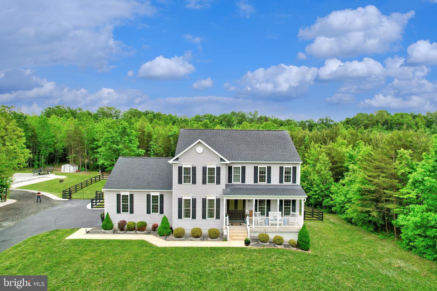6735 THORNBROOK LN, SPOTSYLVANIA, Virginia 22551, 5 Bedrooms Bedrooms, ,3 BathroomsBathrooms,Residential,For sale,6735 THORNBROOK LN,VASP2032346 MLS # VASP2032346