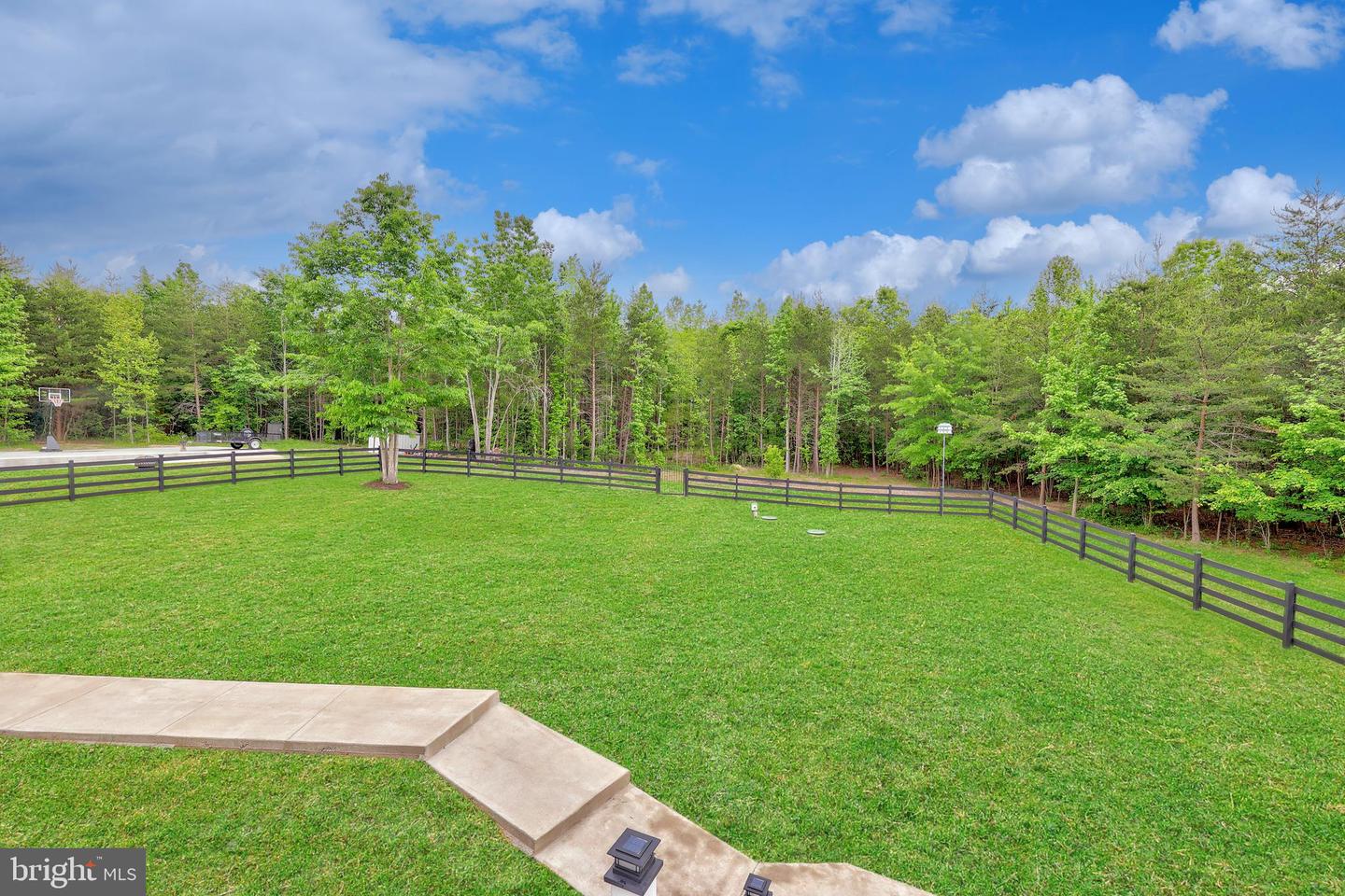 6735 THORNBROOK LN, SPOTSYLVANIA, Virginia 22551, 5 Bedrooms Bedrooms, ,3 BathroomsBathrooms,Residential,For sale,6735 THORNBROOK LN,VASP2032346 MLS # VASP2032346