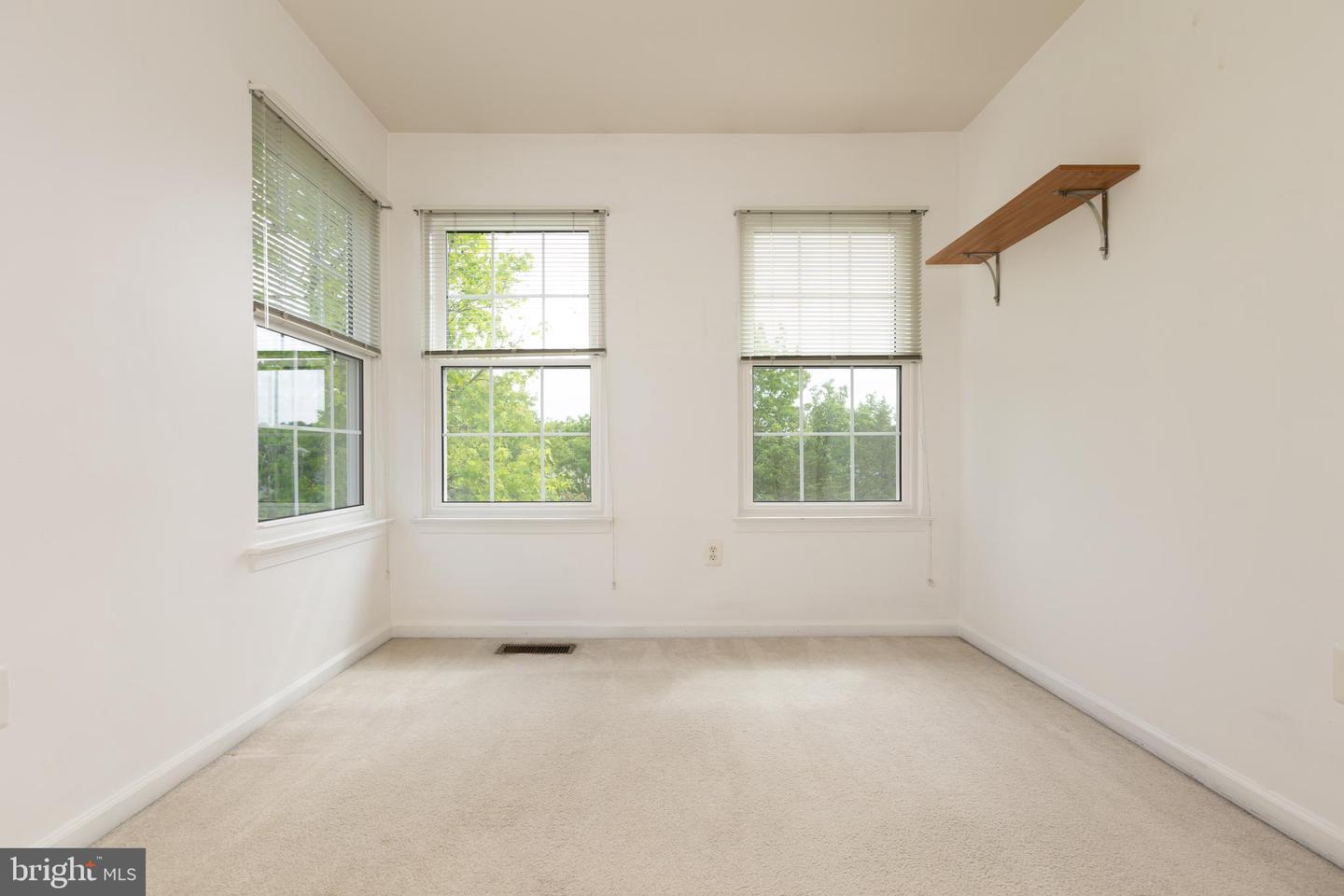 6376 JAMES HARRIS WAY, CENTREVILLE, Virginia 20121, 3 Bedrooms Bedrooms, ,2 BathroomsBathrooms,Residential,For sale,6376 JAMES HARRIS WAY,VAFX2238990 MLS # VAFX2238990
