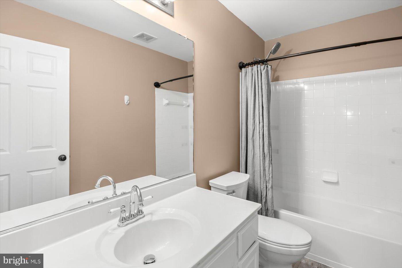 142 ARLA CT, STAFFORD, Virginia 22554, 3 Bedrooms Bedrooms, ,3 BathroomsBathrooms,Residential,For sale,142 ARLA CT,VAST2039034 MLS # VAST2039034