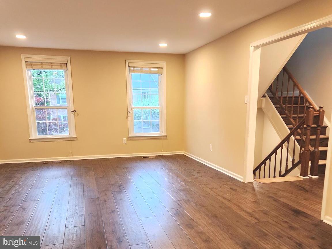 9314 MILLBRANCH PL, FAIRFAX, Virginia 22031, 4 Bedrooms Bedrooms, ,3 BathroomsBathrooms,Residential,For sale,9314 MILLBRANCH PL,VAFX2245274 MLS # VAFX2245274