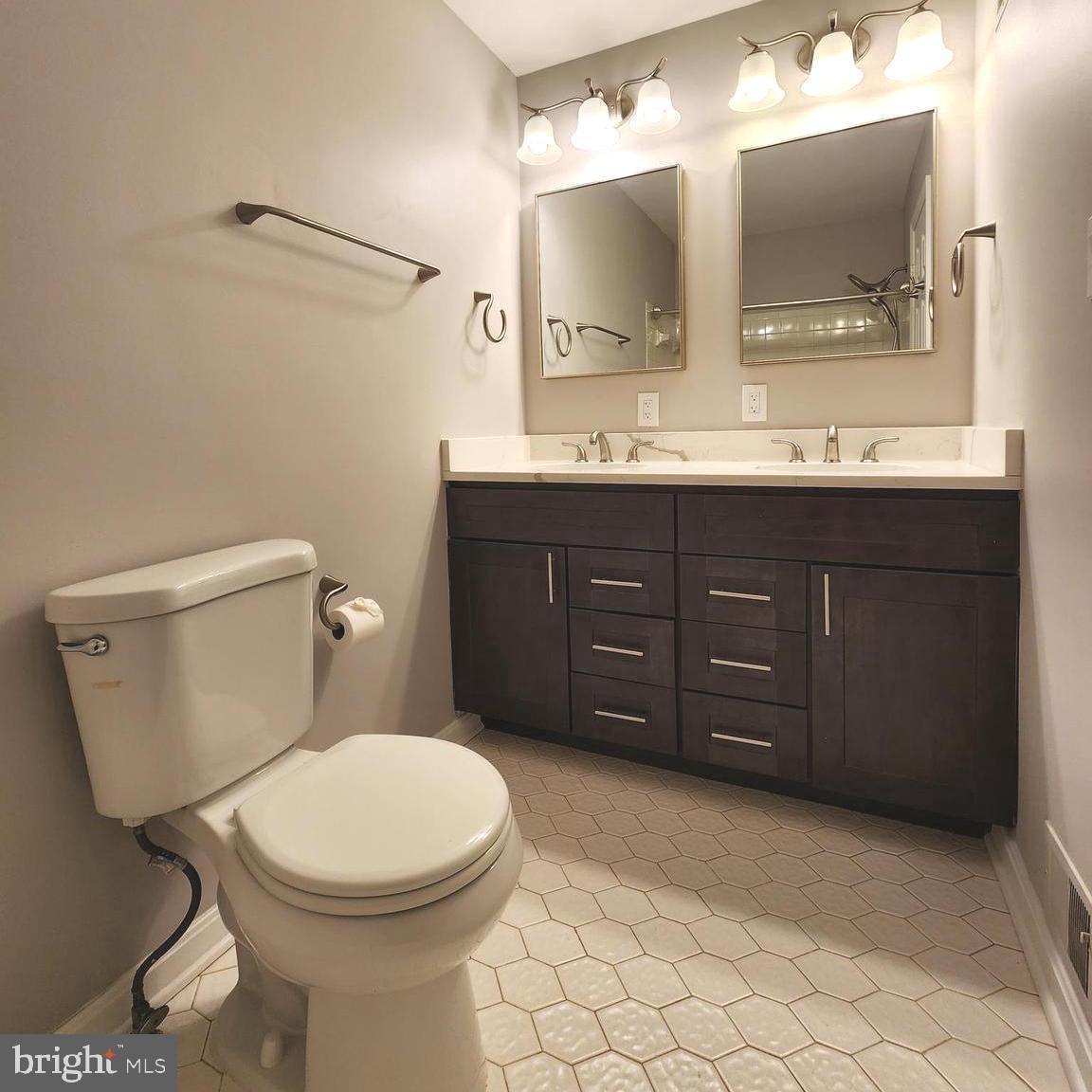 9314 MILLBRANCH PL, FAIRFAX, Virginia 22031, 4 Bedrooms Bedrooms, ,3 BathroomsBathrooms,Residential,For sale,9314 MILLBRANCH PL,VAFX2245274 MLS # VAFX2245274