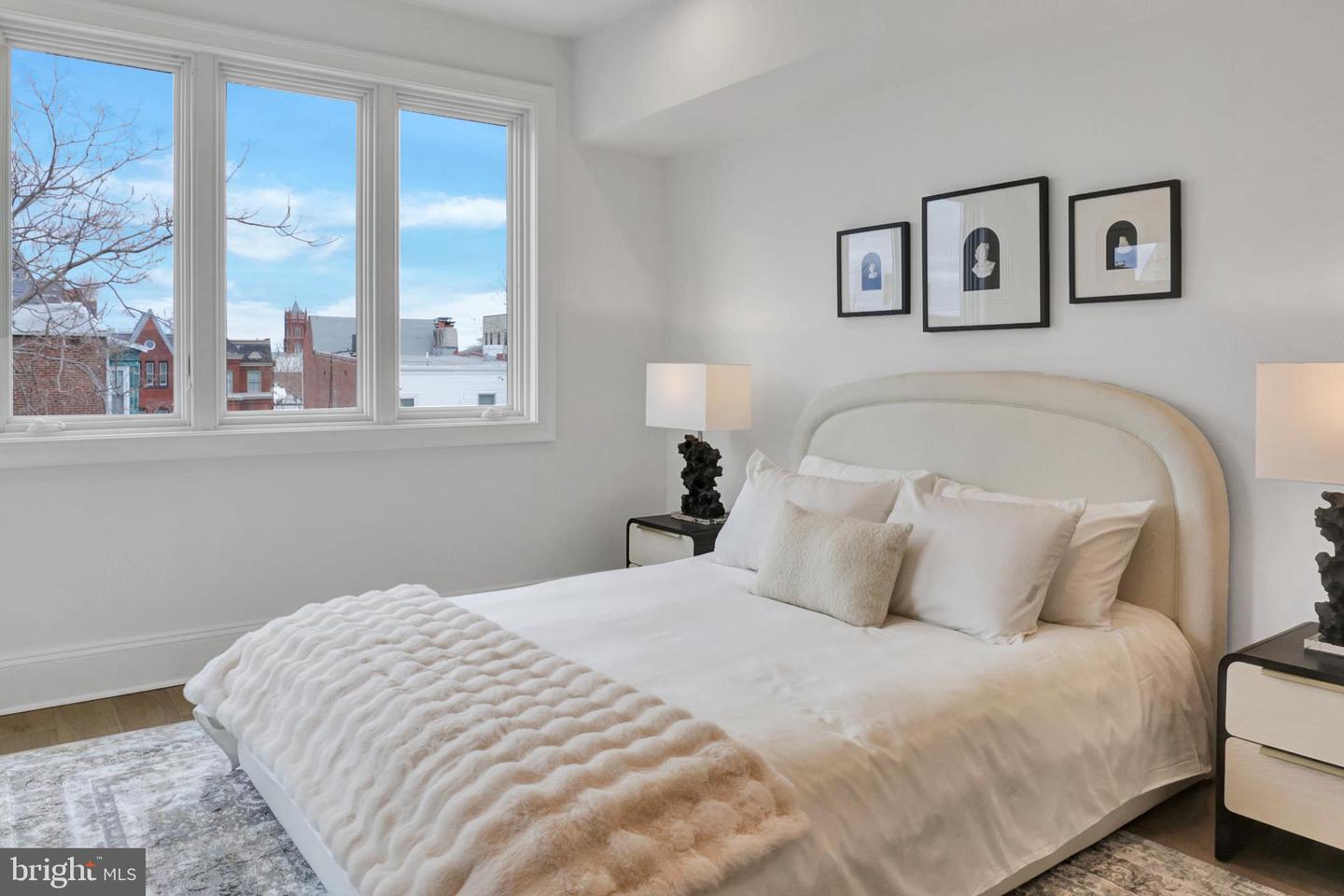 1335 11TH ST NW #PH4, WASHINGTON, District Of Columbia 20001, 3 Bedrooms Bedrooms, ,2 BathroomsBathrooms,Residential,For sale,1335 11TH ST NW #PH4,DCDC2185650 MLS # DCDC2185650