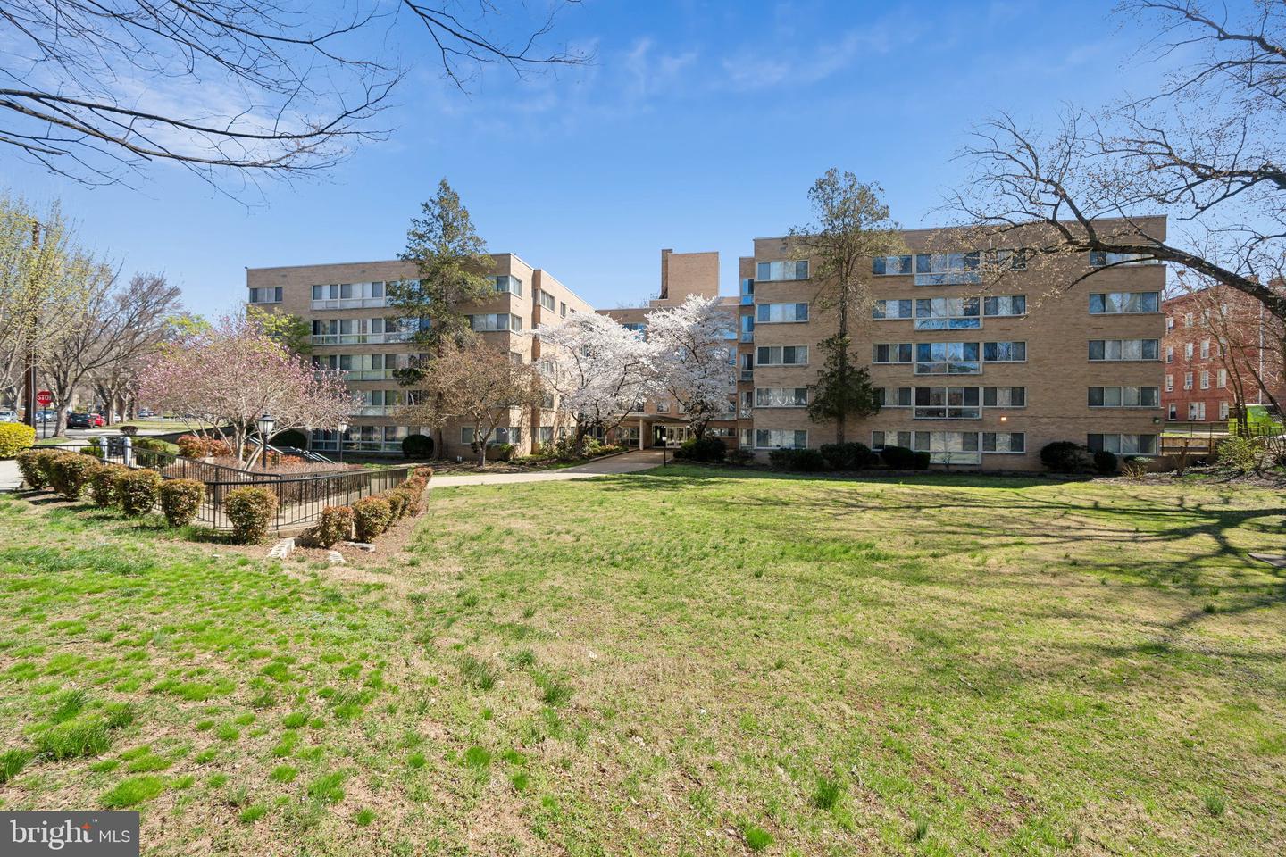 6445 LUZON AVE NW #109, WASHINGTON, District Of Columbia 20012, 1 Bedroom Bedrooms, ,1 BathroomBathrooms,Residential,For sale,6445 LUZON AVE NW #109,DCDC2192594 MLS # DCDC2192594