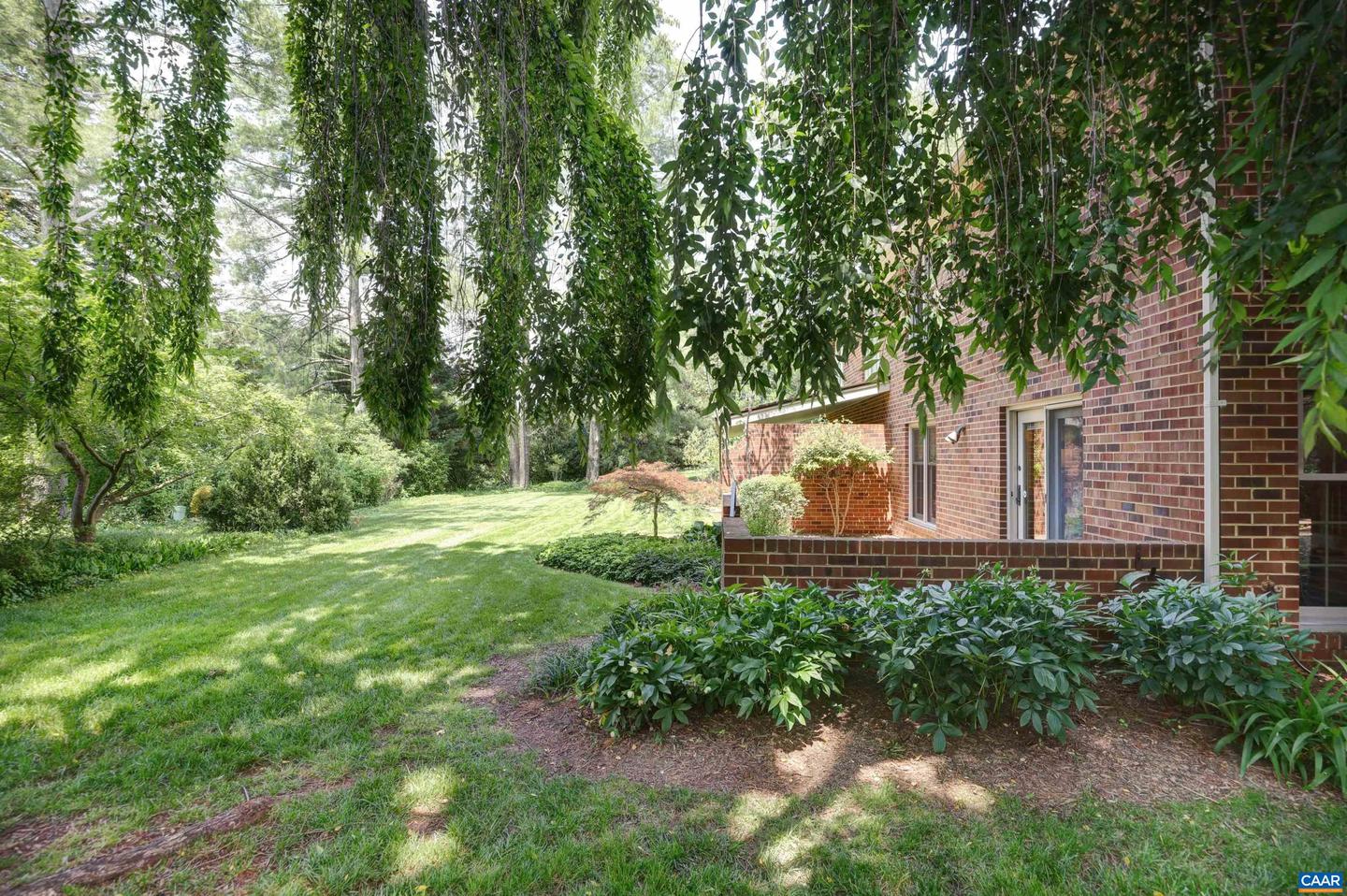560 WORTHINGTON DR, CHARLOTTESVILLE, Virginia 22903, 2 Bedrooms Bedrooms, ,2 BathroomsBathrooms,Residential,For sale,560 WORTHINGTON DR,663872 MLS # 663872
