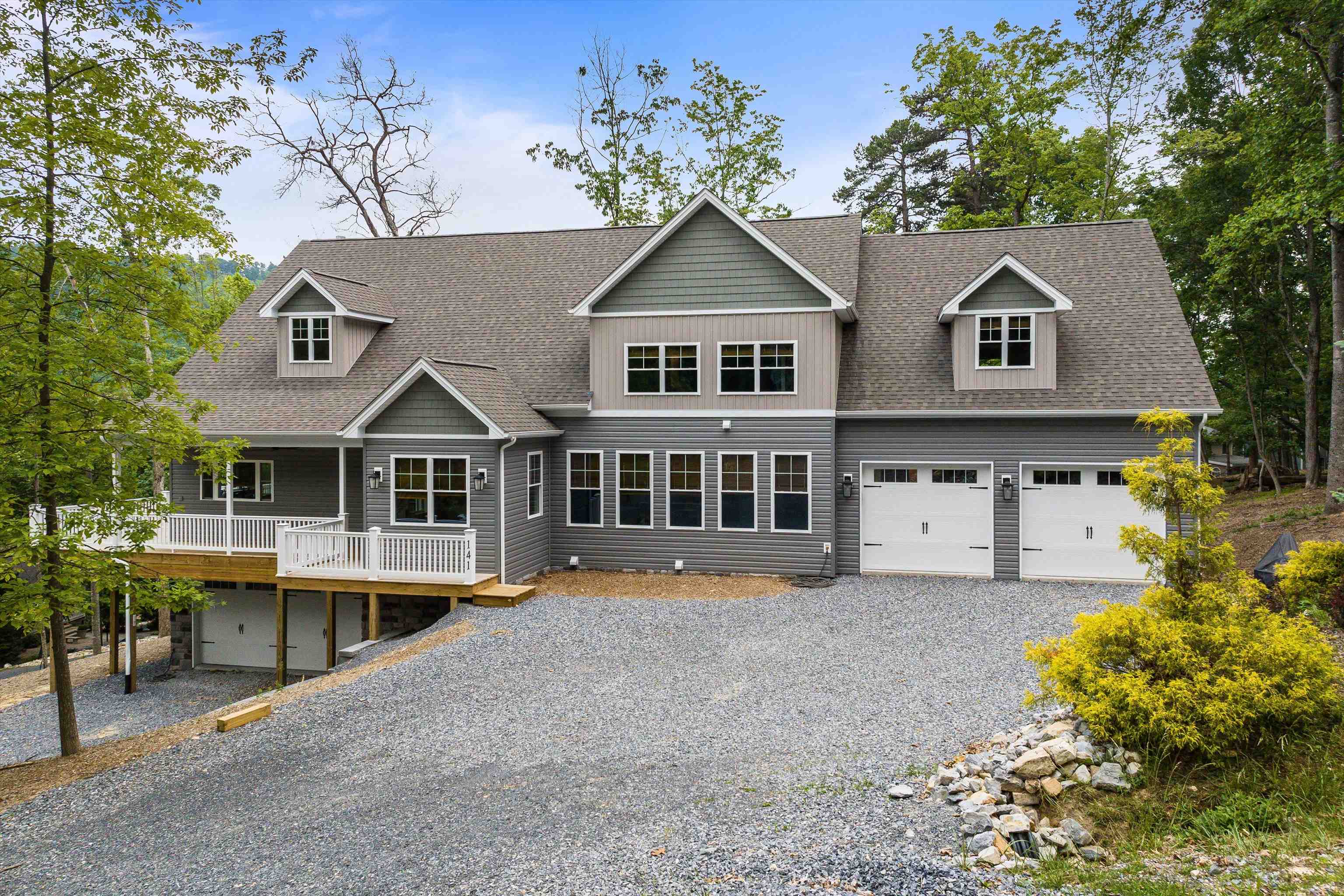 141 RACCOON CT, MCGAHEYSVILLE, Virginia 22840, 8 Bedrooms Bedrooms, ,5 BathroomsBathrooms,Residential,141 RACCOON CT,665592 MLS # 665592