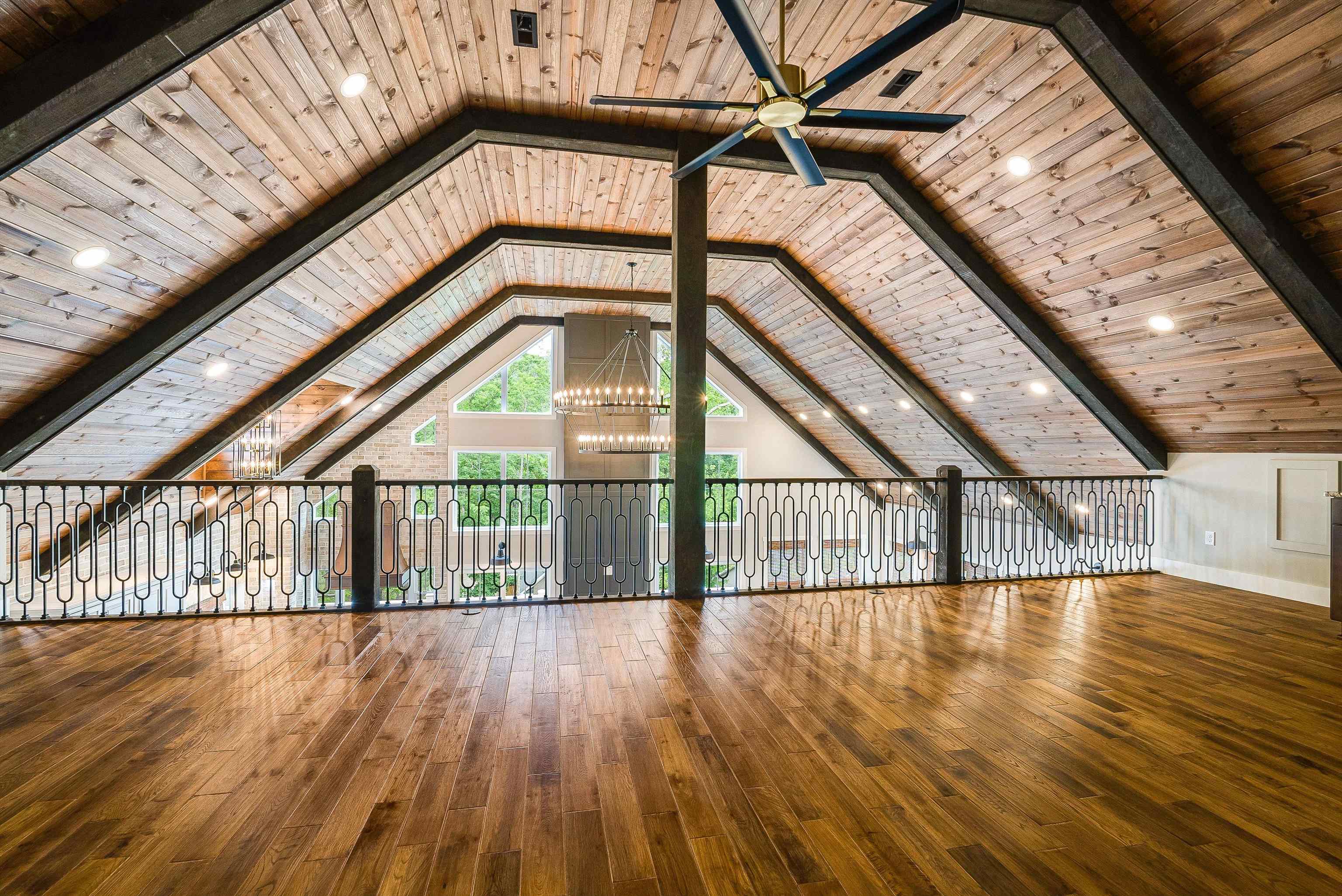 141 RACCOON CT, MCGAHEYSVILLE, Virginia 22840, 8 Bedrooms Bedrooms, ,5 BathroomsBathrooms,Residential,141 RACCOON CT,665592 MLS # 665592