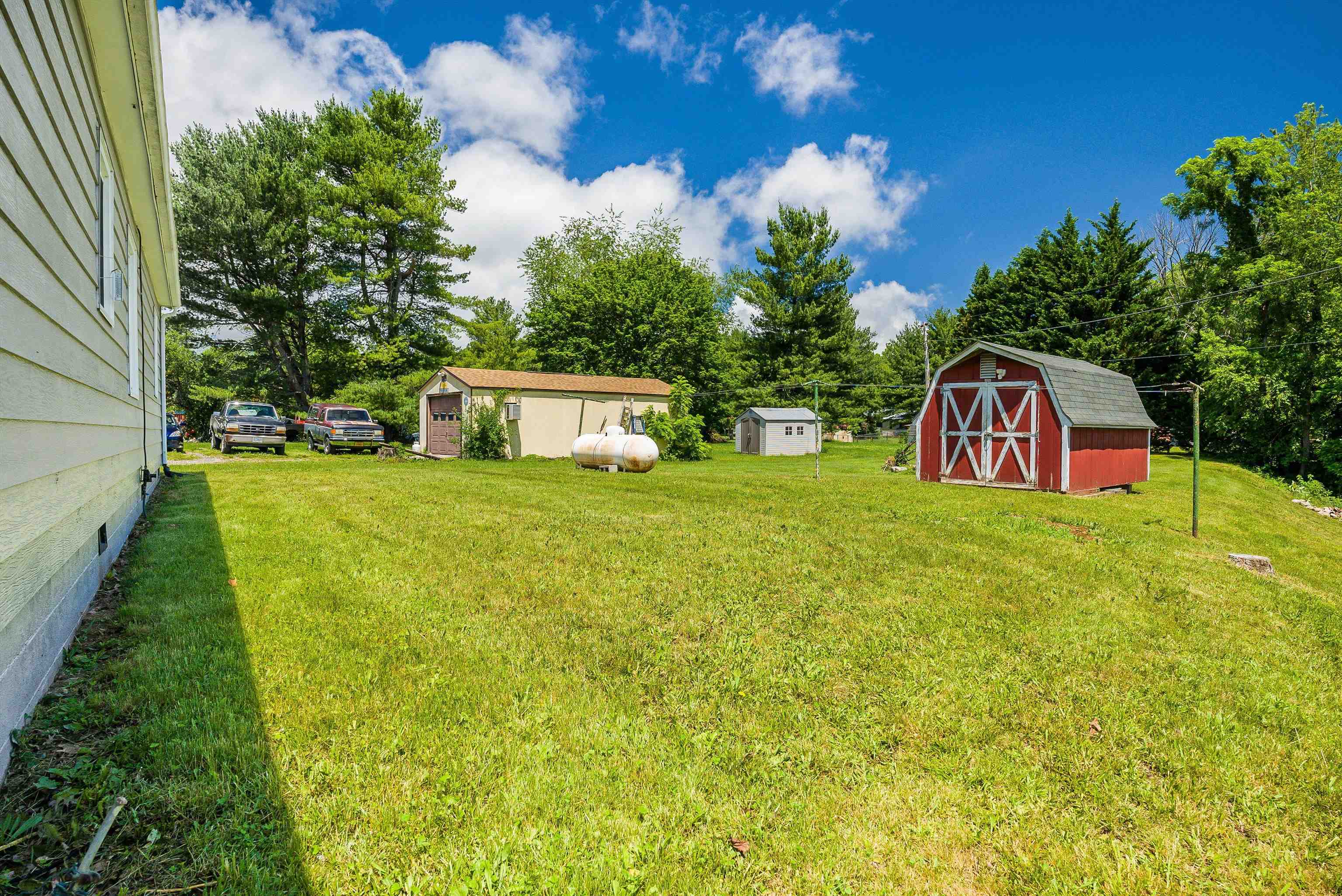 29 CRAWFORD DR, CHURCHVILLE, Virginia 24421, 3 Bedrooms Bedrooms, ,1 BathroomBathrooms,Residential,29 CRAWFORD DR,665593 MLS # 665593