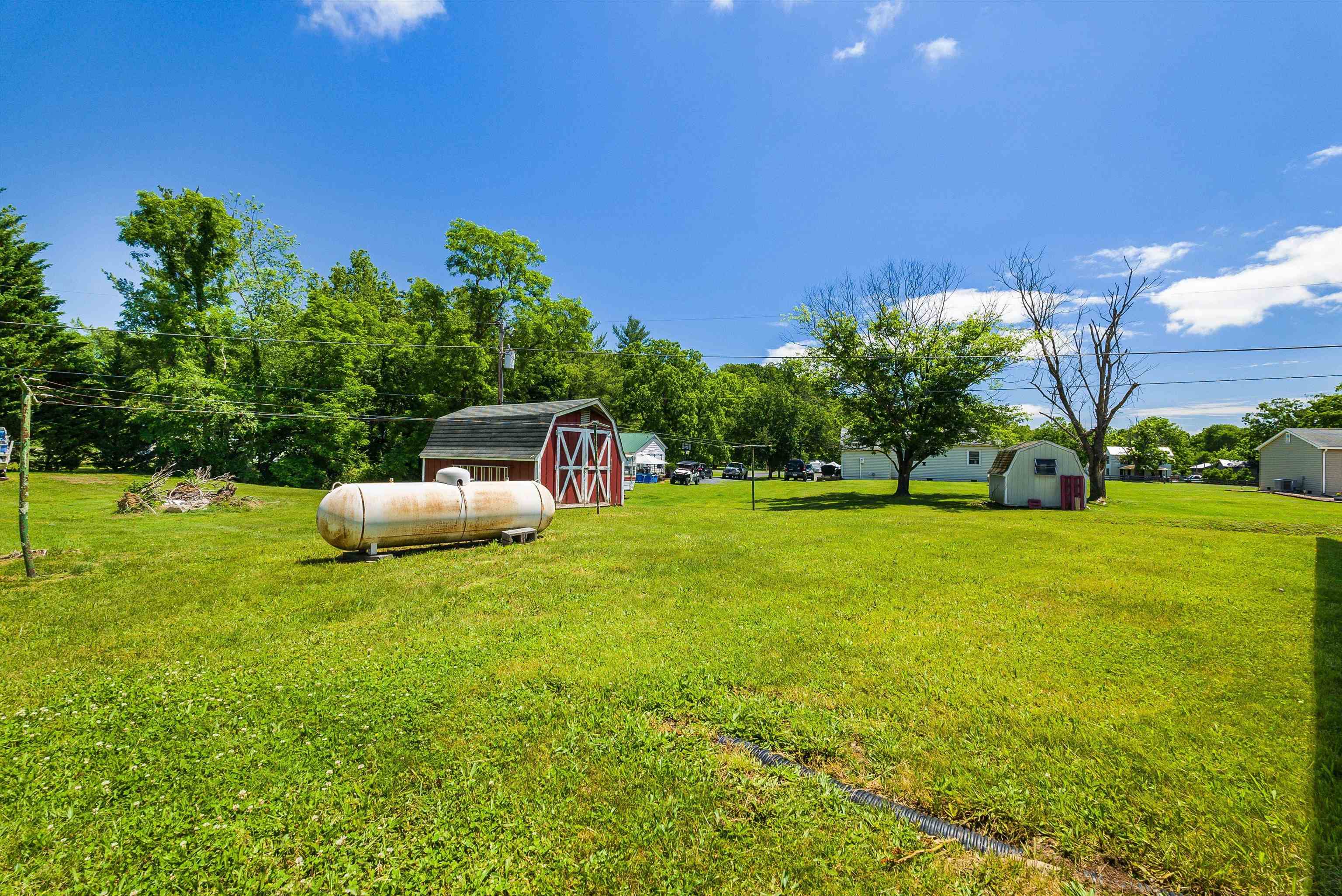 29 CRAWFORD DR, CHURCHVILLE, Virginia 24421, 3 Bedrooms Bedrooms, ,1 BathroomBathrooms,Residential,29 CRAWFORD DR,665593 MLS # 665593
