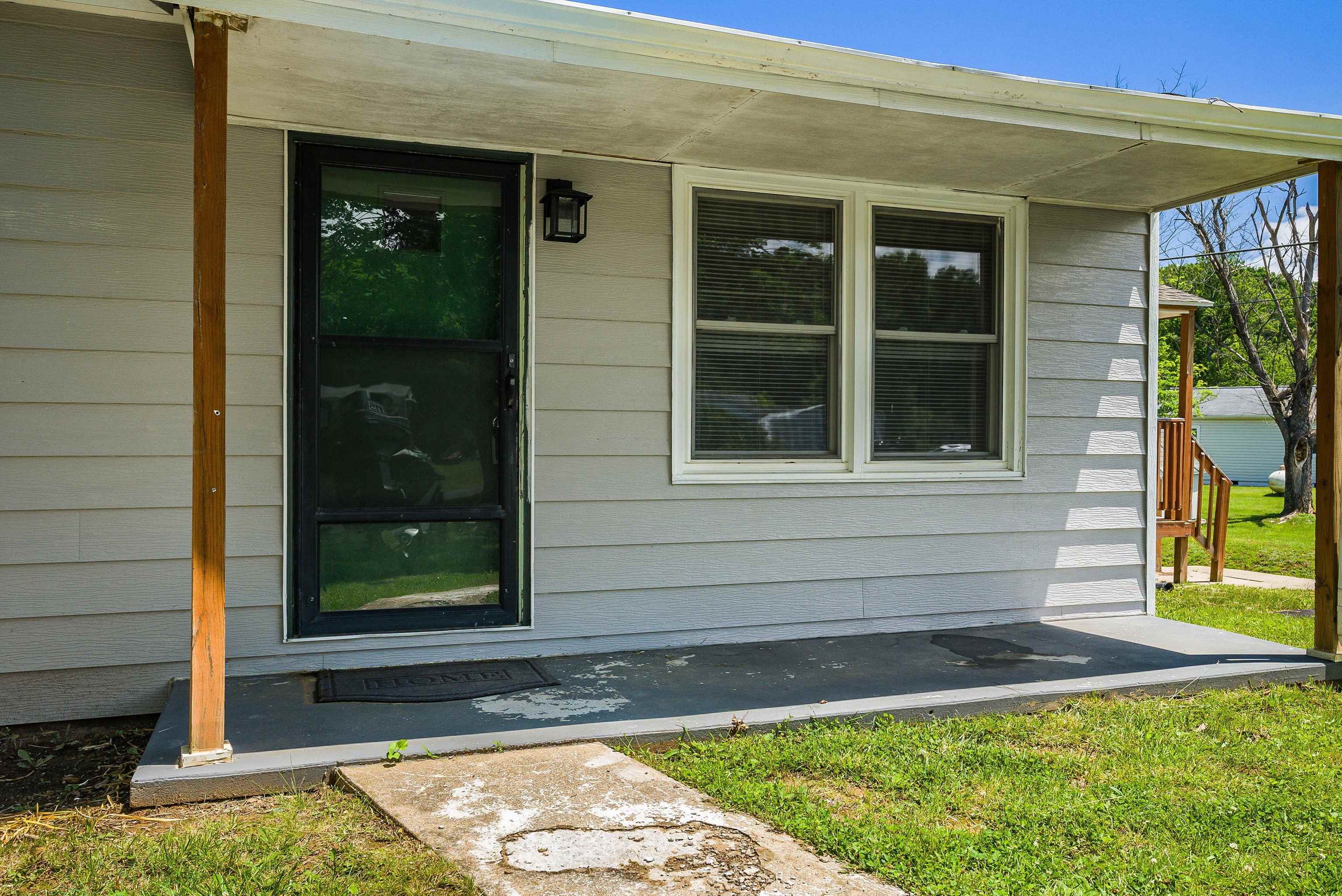 29 CRAWFORD DR, CHURCHVILLE, Virginia 24421, 3 Bedrooms Bedrooms, ,1 BathroomBathrooms,Residential,29 CRAWFORD DR,665593 MLS # 665593