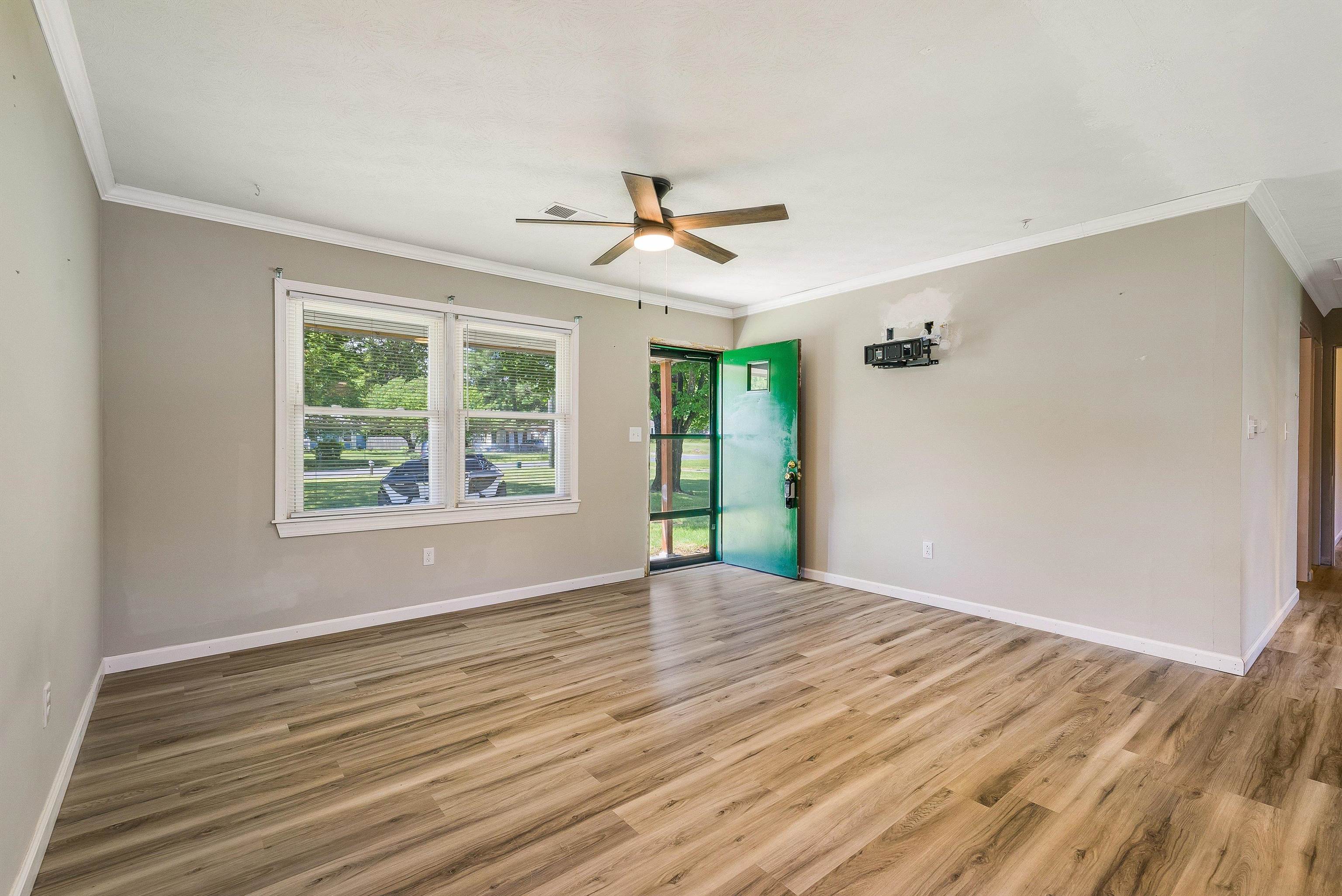 29 CRAWFORD DR, CHURCHVILLE, Virginia 24421, 3 Bedrooms Bedrooms, ,1 BathroomBathrooms,Residential,29 CRAWFORD DR,665593 MLS # 665593