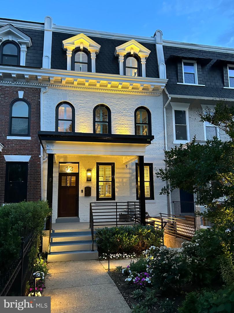 42 BRYANT ST NW, WASHINGTON, District Of Columbia 20001, 6 Bedrooms Bedrooms, ,4 BathroomsBathrooms,Residential,For sale,42 BRYANT ST NW,DCDC2201130 MLS # DCDC2201130