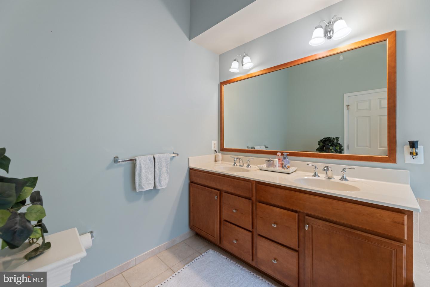15430 GOSSOMS STORE CT, HAYMARKET, Virginia 20169, 3 Bedrooms Bedrooms, ,3 BathroomsBathrooms,Residential,For sale,15430 GOSSOMS STORE CT,VAPW2096428 MLS # VAPW2096428