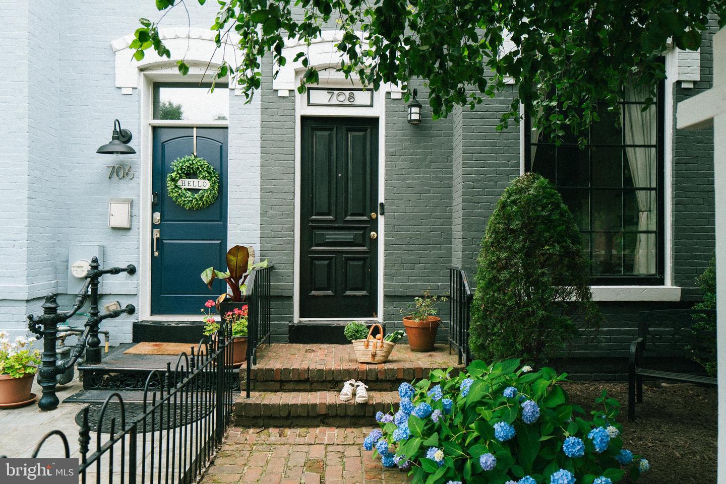 708 9TH ST SE, WASHINGTON, District Of Columbia 20003, 3 Bedrooms Bedrooms, ,2 BathroomsBathrooms,Residential,For sale,708 9TH ST SE,DCDC2204890 MLS # DCDC2204890