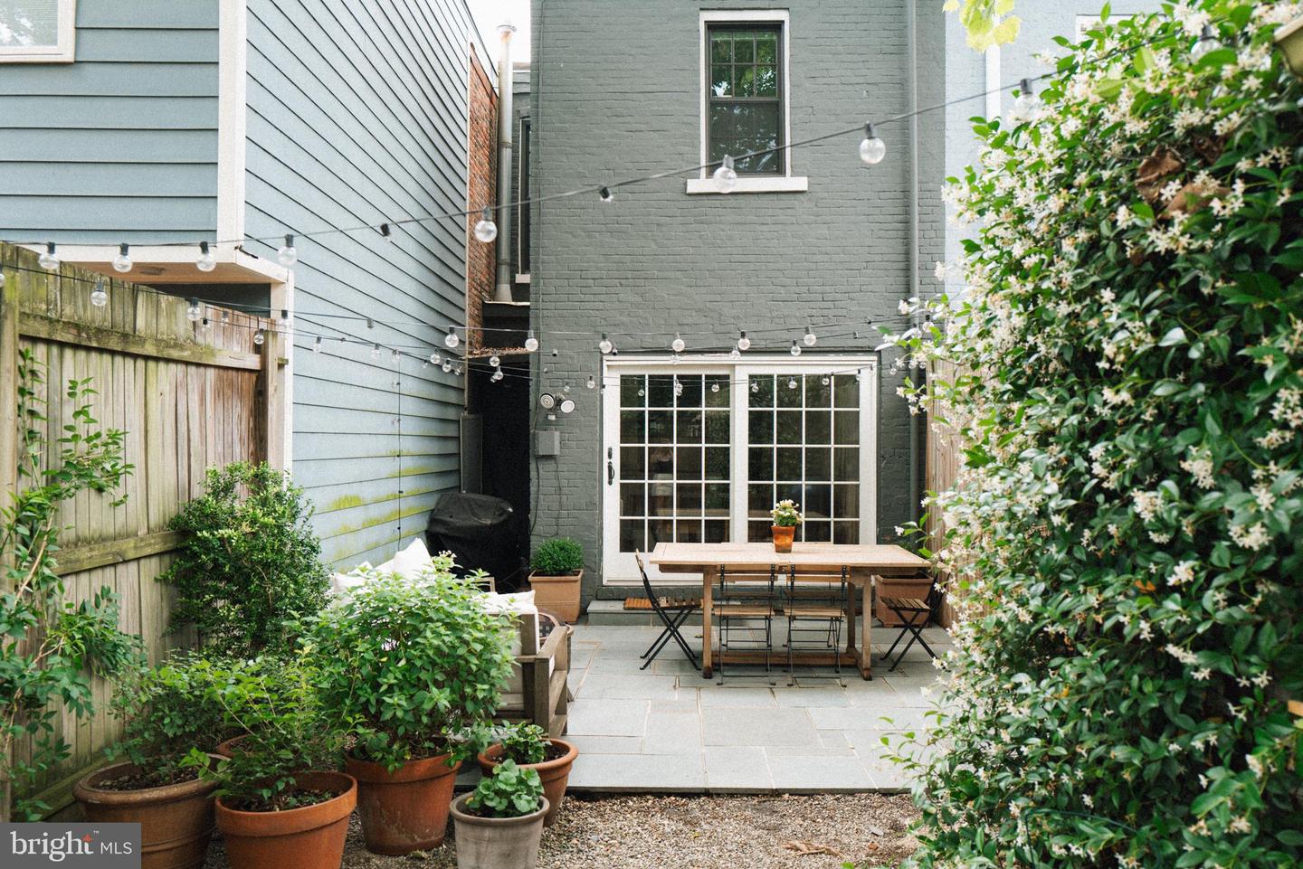 708 9TH ST SE, WASHINGTON, District Of Columbia 20003, 3 Bedrooms Bedrooms, ,2 BathroomsBathrooms,Residential,For sale,708 9TH ST SE,DCDC2204890 MLS # DCDC2204890