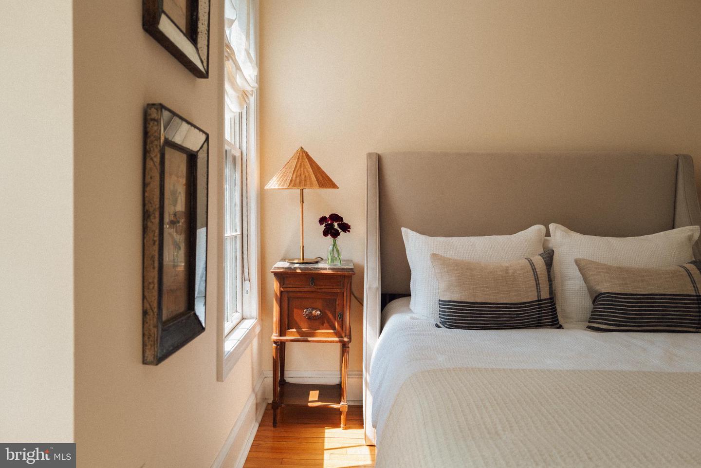 708 9TH ST SE, WASHINGTON, District Of Columbia 20003, 3 Bedrooms Bedrooms, ,2 BathroomsBathrooms,Residential,For sale,708 9TH ST SE,DCDC2204890 MLS # DCDC2204890