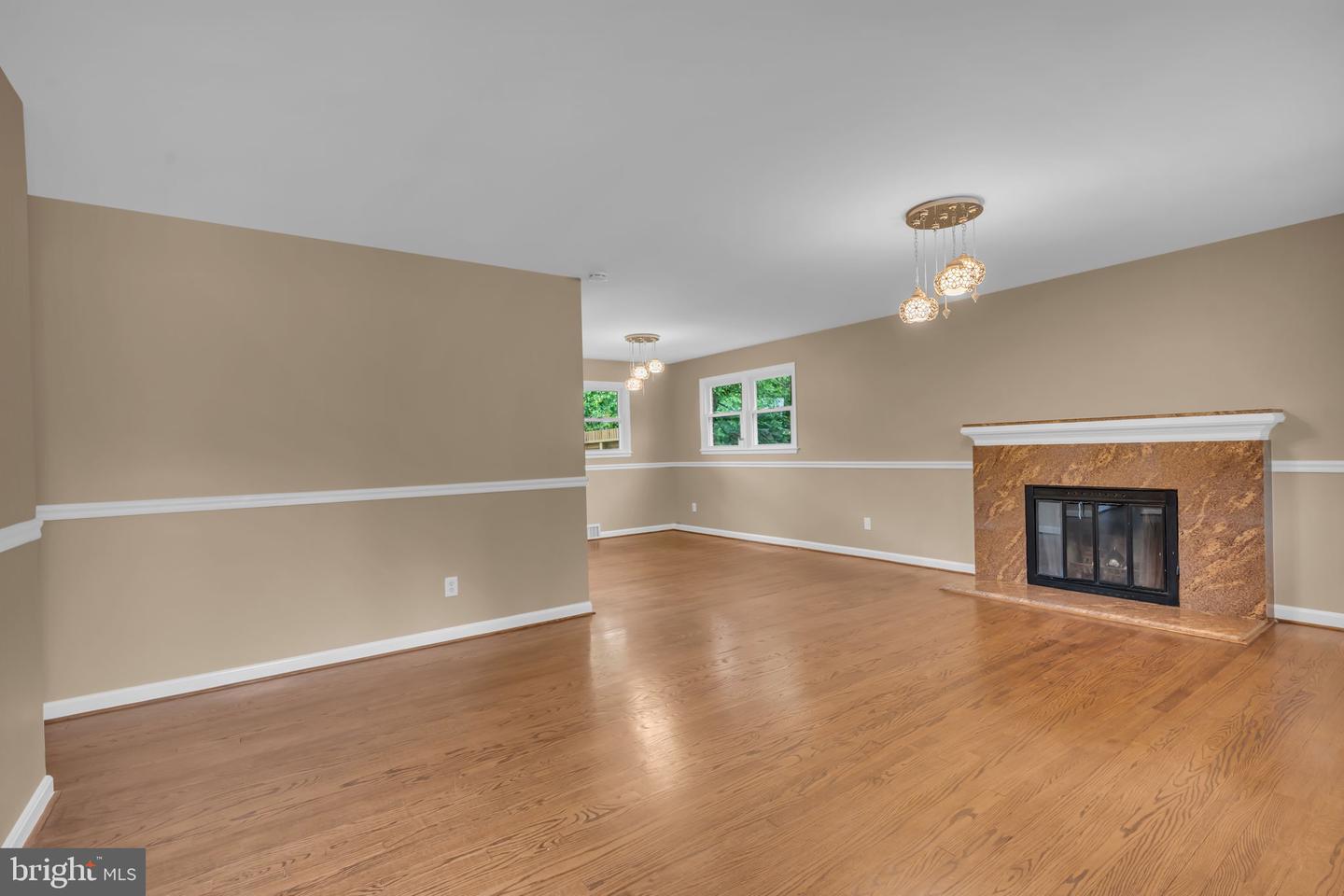 6809 BRADDOCK RD, SPRINGFIELD, Virginia 22151, 4 Bedrooms Bedrooms, ,3 BathroomsBathrooms,Residential,For sale,6809 BRADDOCK RD,VAFX2246620 MLS # VAFX2246620