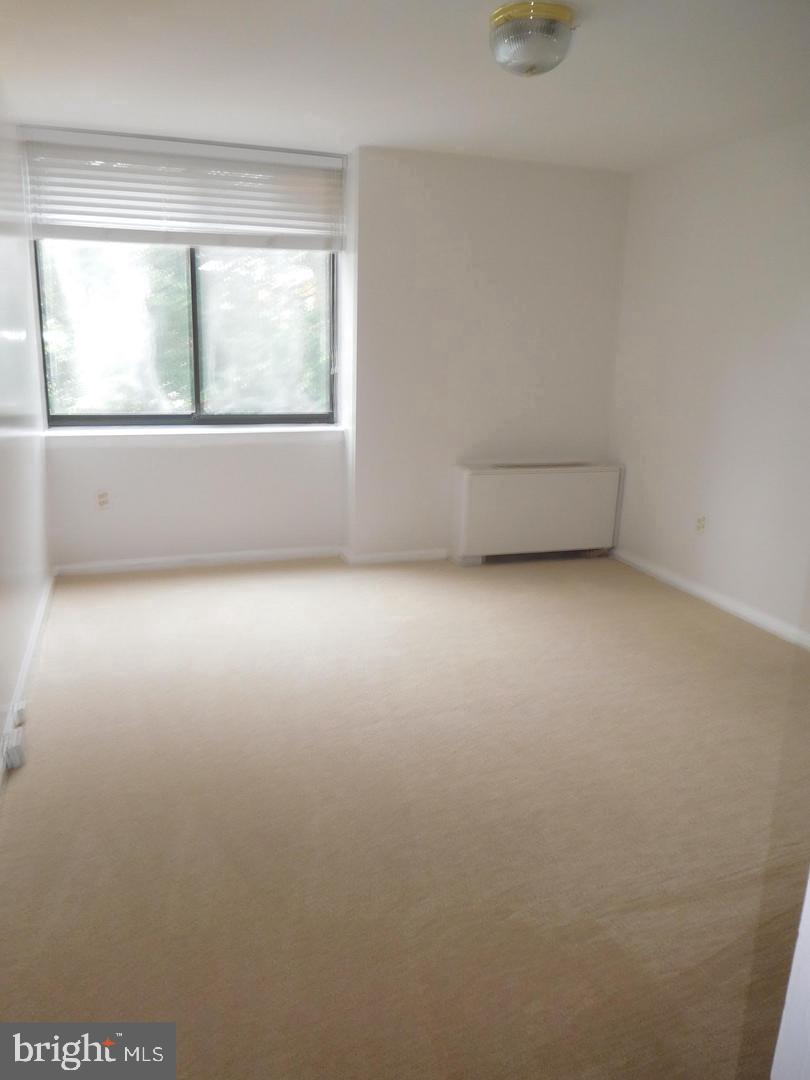4390 LORCOM LN #512, ARLINGTON, Virginia 22207, 1 Bedroom Bedrooms, ,1 BathroomBathrooms,Residential,For sale,4390 LORCOM LN #512,VAAR2058998 MLS # VAAR2058998
