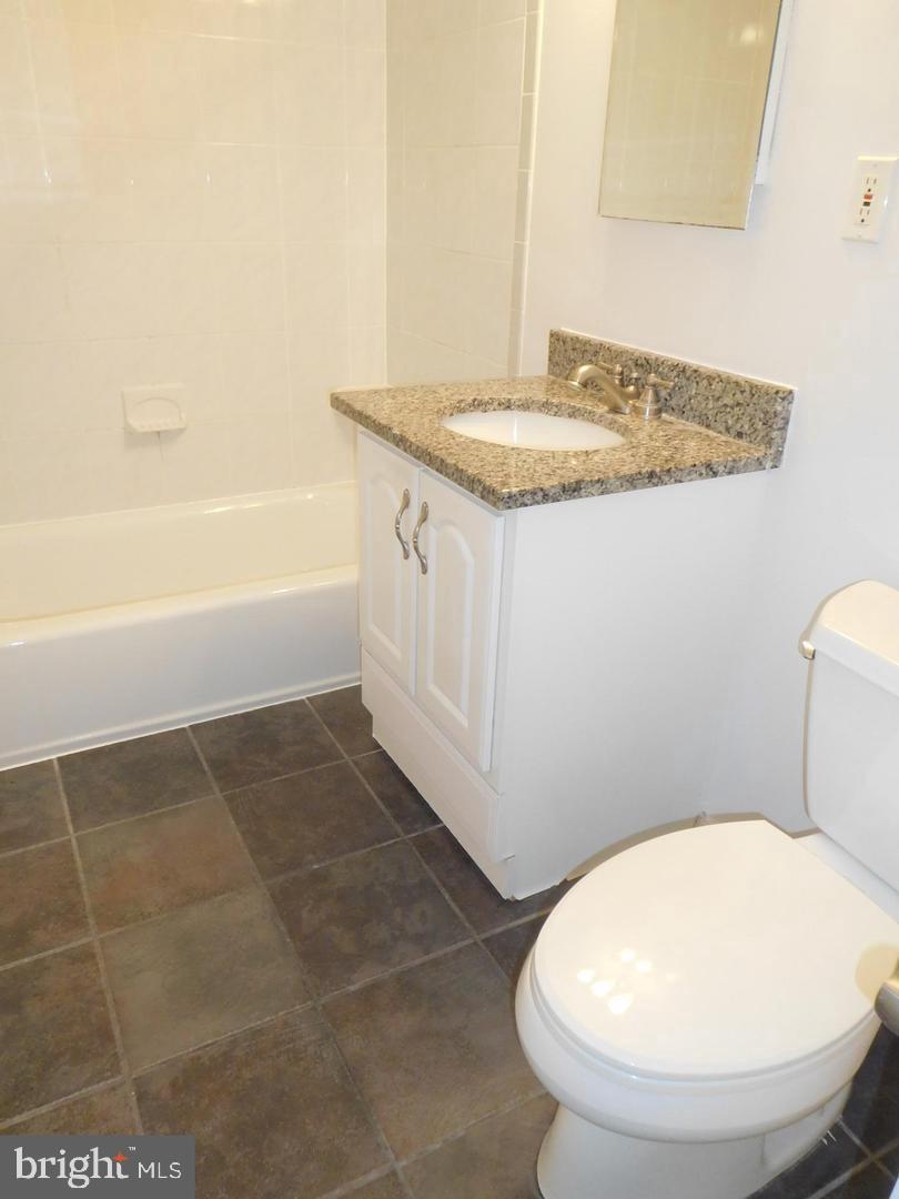 4390 LORCOM LN #512, ARLINGTON, Virginia 22207, 1 Bedroom Bedrooms, ,1 BathroomBathrooms,Residential,For sale,4390 LORCOM LN #512,VAAR2058998 MLS # VAAR2058998