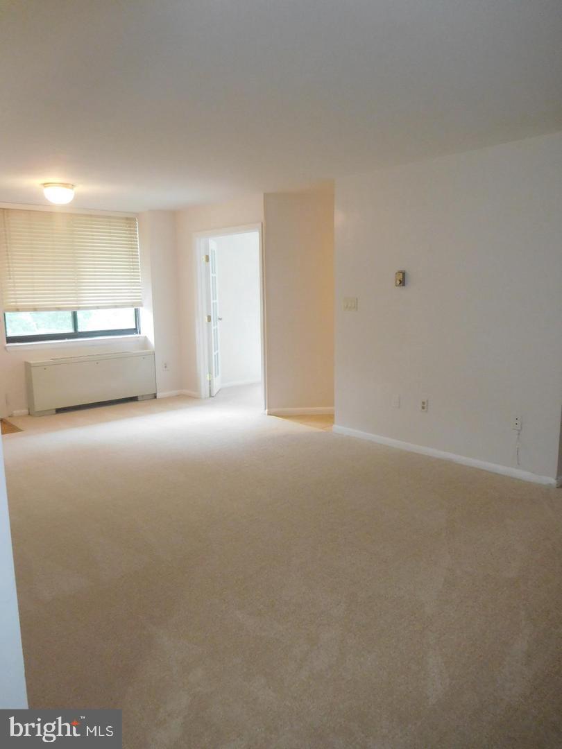 4390 LORCOM LN #512, ARLINGTON, Virginia 22207, 1 Bedroom Bedrooms, ,1 BathroomBathrooms,Residential,For sale,4390 LORCOM LN #512,VAAR2058998 MLS # VAAR2058998
