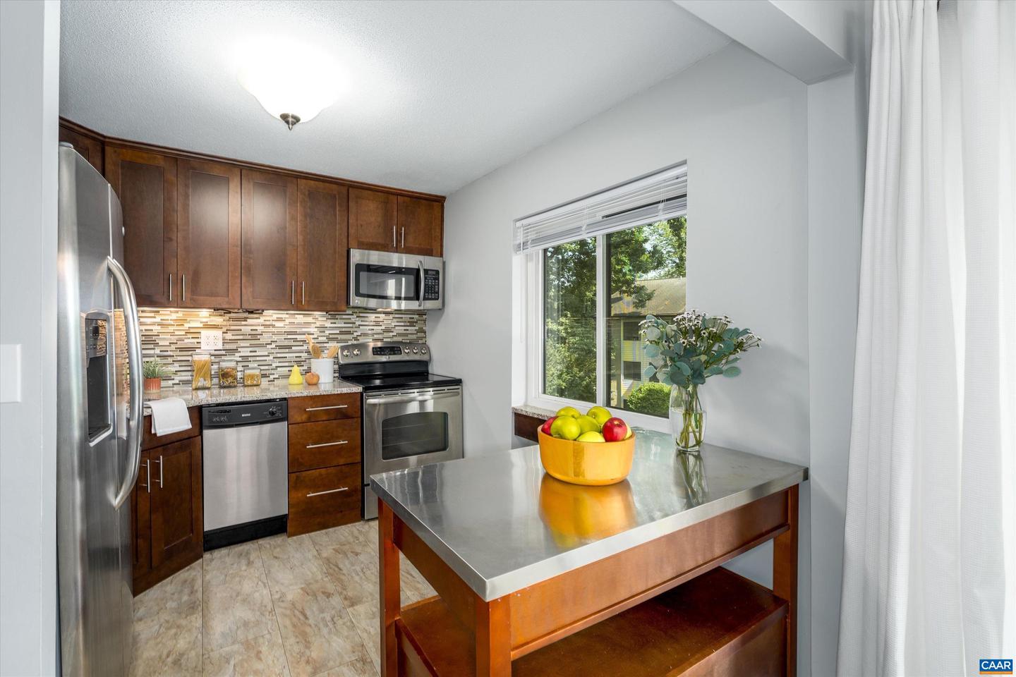 11 SPRING CT, CHARLOTTESVILLE, Virginia 22901, 2 Bedrooms Bedrooms, ,1 BathroomBathrooms,Residential,For sale,11 SPRING CT,665577 MLS # 665577