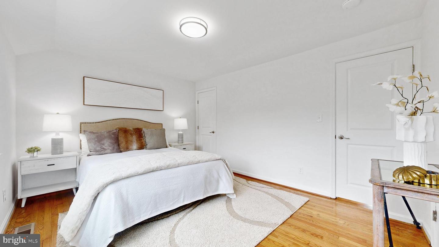 48 GIRARD ST NE, WASHINGTON, District Of Columbia 20002, 4 Bedrooms Bedrooms, ,2 BathroomsBathrooms,Residential,For sale,48 GIRARD ST NE,DCDC2205038 MLS # DCDC2205038