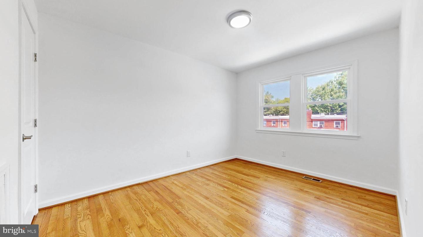 48 GIRARD ST NE, WASHINGTON, District Of Columbia 20002, 4 Bedrooms Bedrooms, ,2 BathroomsBathrooms,Residential,For sale,48 GIRARD ST NE,DCDC2205038 MLS # DCDC2205038