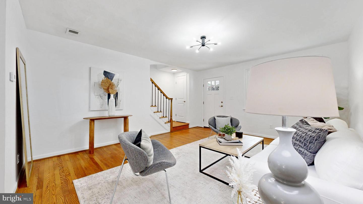 48 GIRARD ST NE, WASHINGTON, District Of Columbia 20002, 4 Bedrooms Bedrooms, ,2 BathroomsBathrooms,Residential,For sale,48 GIRARD ST NE,DCDC2205038 MLS # DCDC2205038