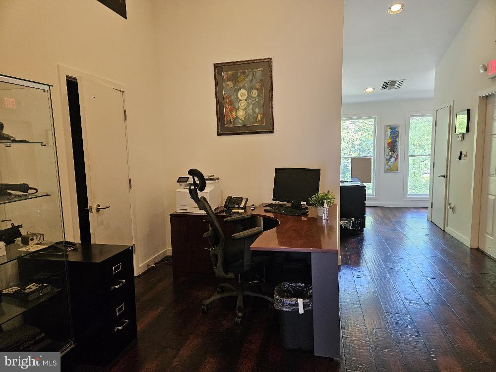10615 JUDICIAL DR #203, FAIRFAX, Virginia 22030, ,Land,For sale,10615 JUDICIAL DR #203,VAFC2006448 MLS # VAFC2006448