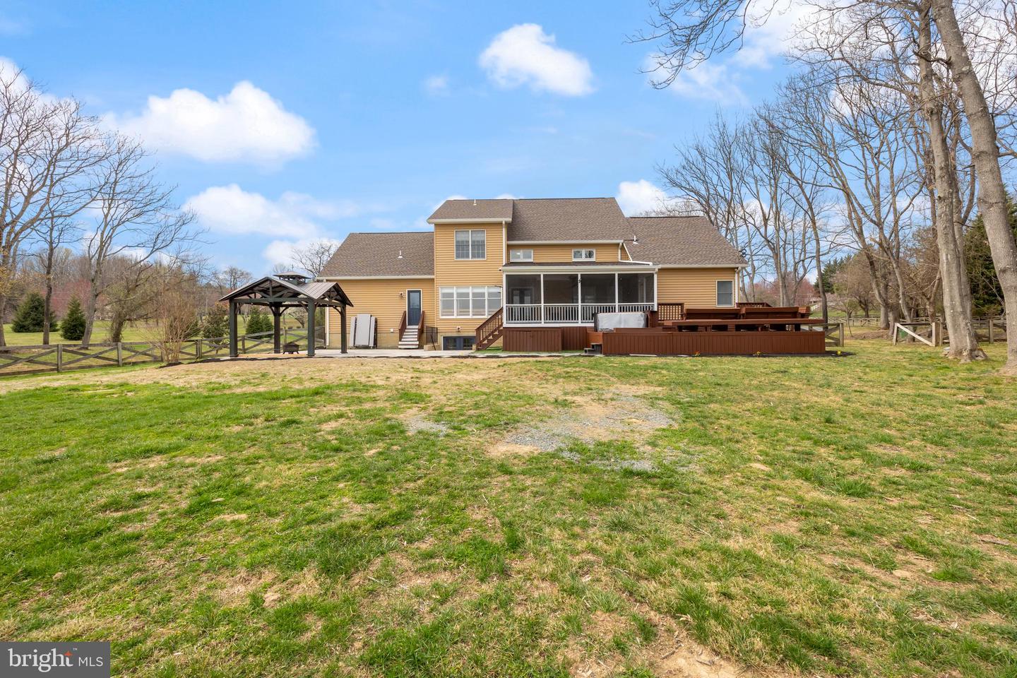 14340 ROSEFINCH CIR, LEESBURG, Virginia 20176, 4 Bedrooms Bedrooms, ,3 BathroomsBathrooms,Residential,For sale,14340 ROSEFINCH CIR,VALO2091566 MLS # VALO2091566