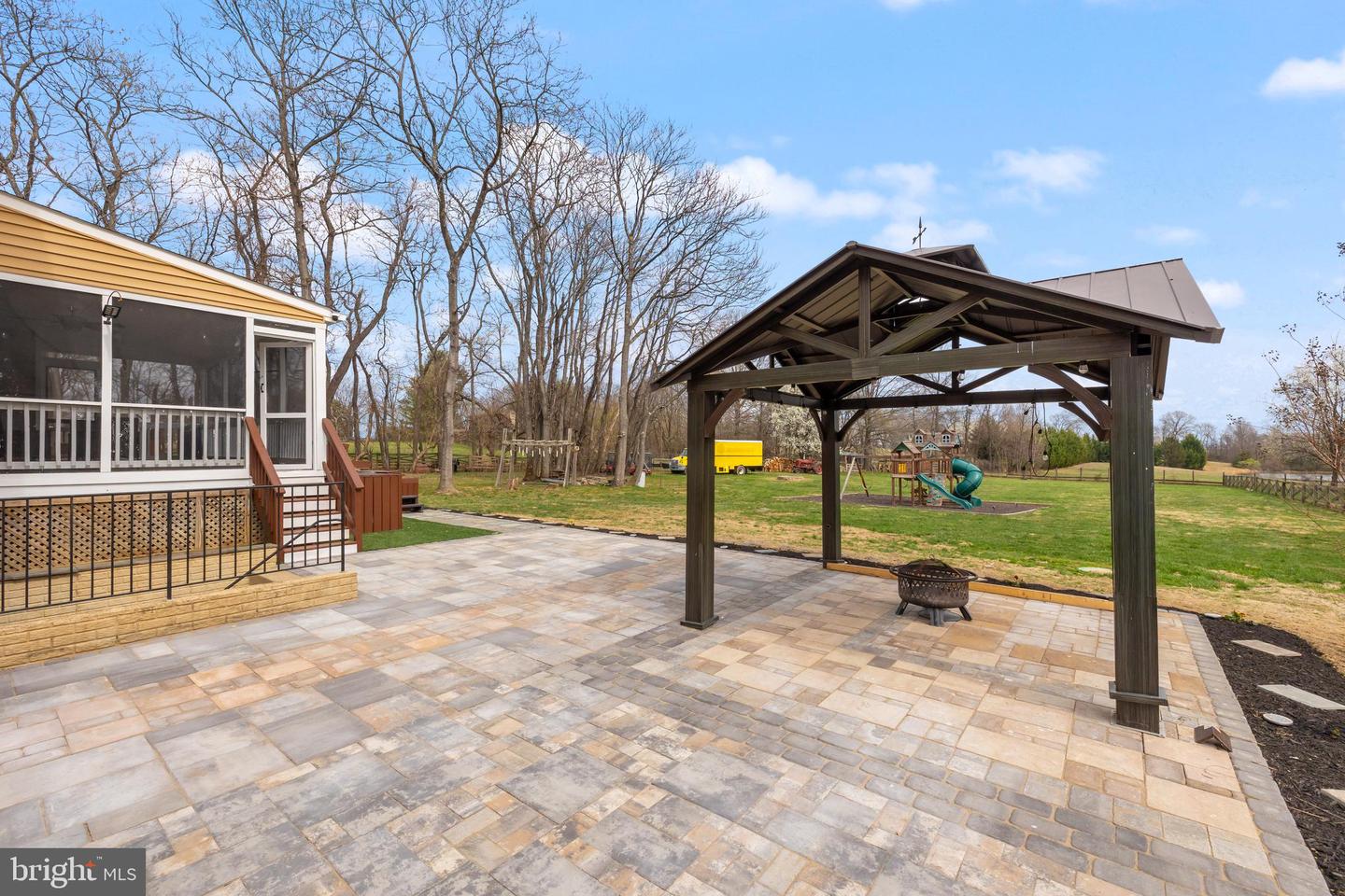 14340 ROSEFINCH CIR, LEESBURG, Virginia 20176, 4 Bedrooms Bedrooms, ,3 BathroomsBathrooms,Residential,For sale,14340 ROSEFINCH CIR,VALO2091566 MLS # VALO2091566