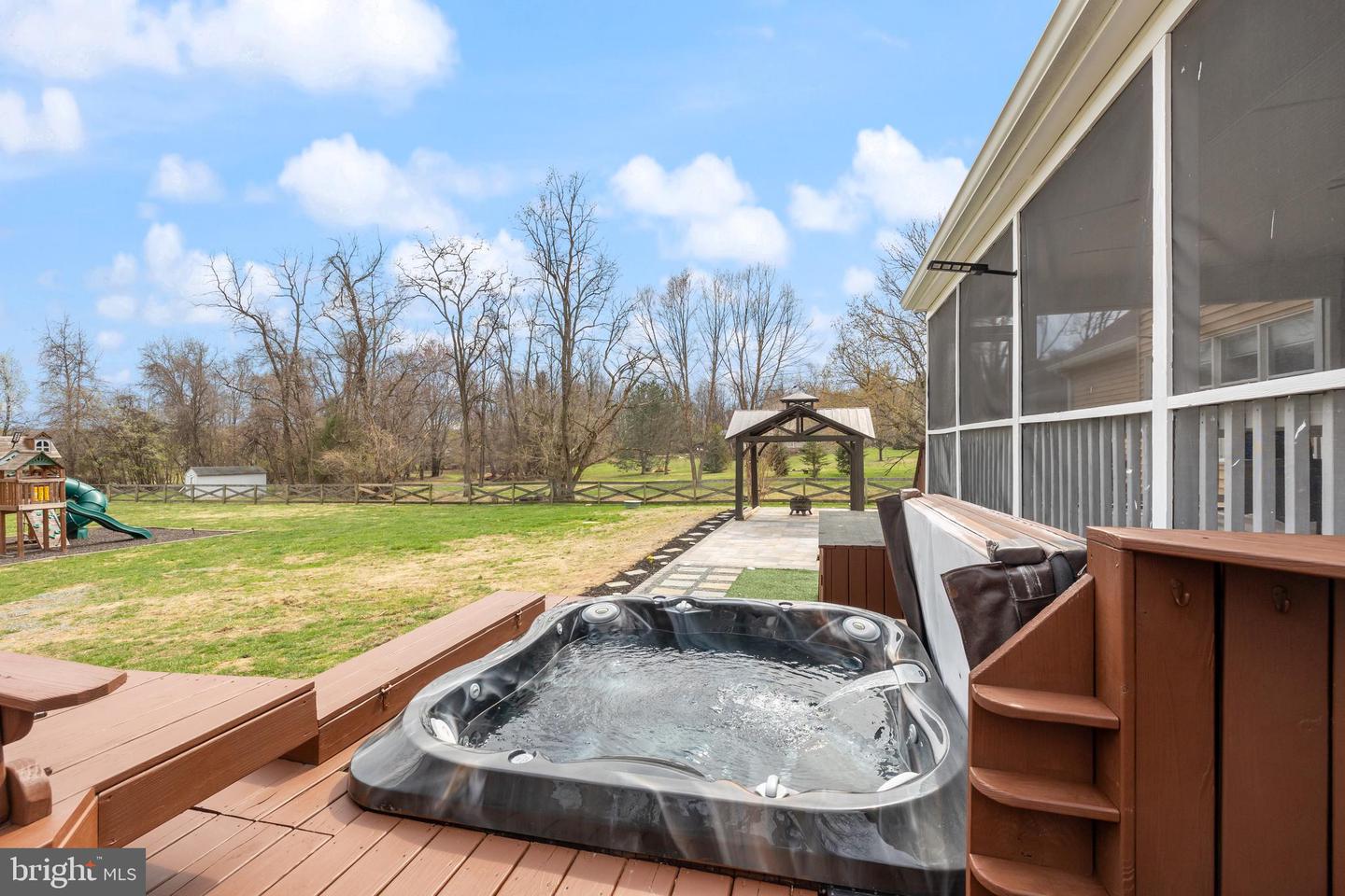 14340 ROSEFINCH CIR, LEESBURG, Virginia 20176, 4 Bedrooms Bedrooms, ,3 BathroomsBathrooms,Residential,For sale,14340 ROSEFINCH CIR,VALO2091566 MLS # VALO2091566