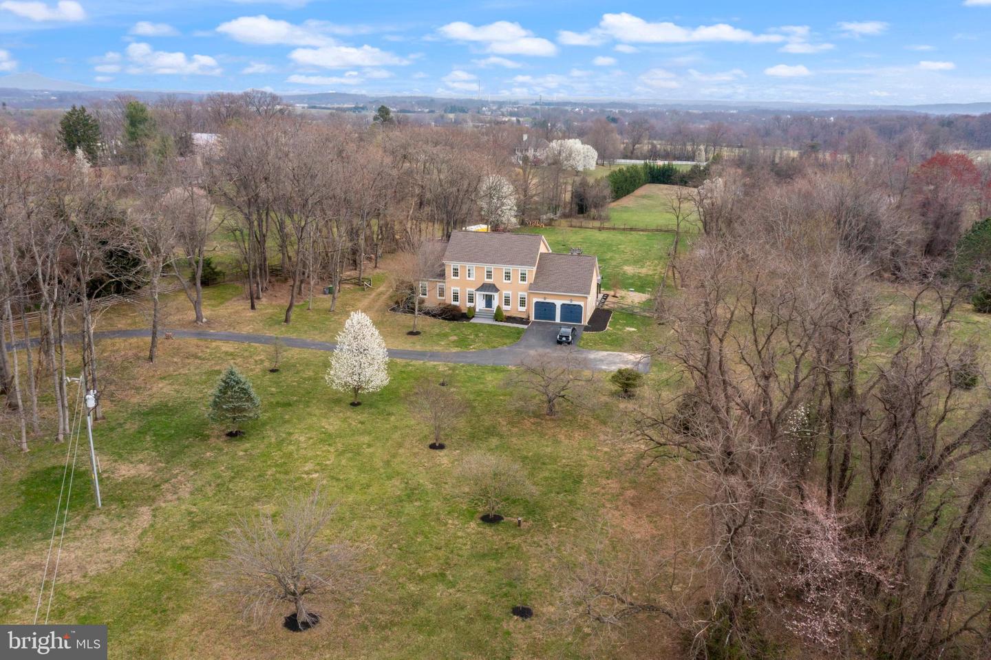 14340 ROSEFINCH CIR, LEESBURG, Virginia 20176, 4 Bedrooms Bedrooms, ,3 BathroomsBathrooms,Residential,For sale,14340 ROSEFINCH CIR,VALO2091566 MLS # VALO2091566