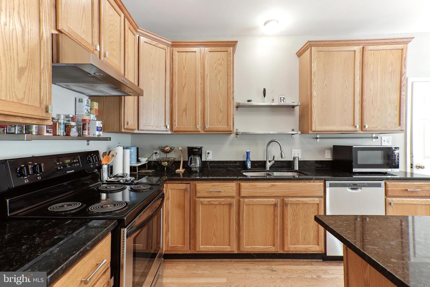 3708 MORNINGSIDE DR, FAIRFAX, Virginia 22031, 5 Bedrooms Bedrooms, ,3 BathroomsBathrooms,Residential,For sale,3708 MORNINGSIDE DR,VAFX2233572 MLS # VAFX2233572