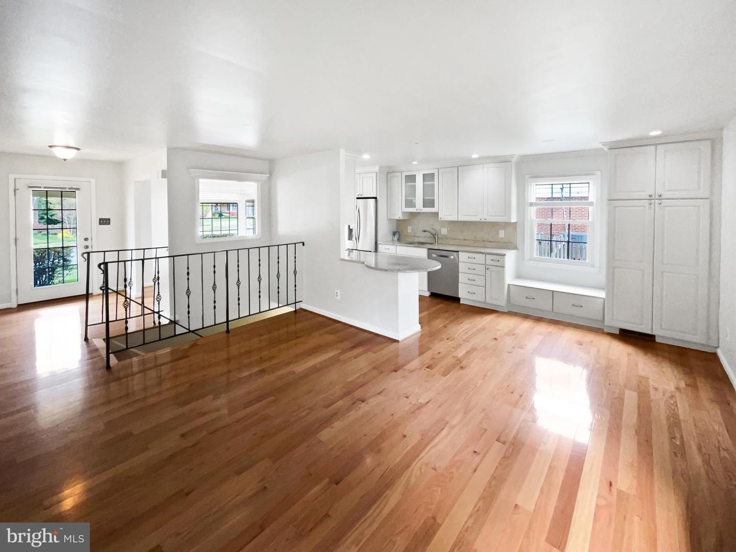 4987 DEQUINCEY DR, FAIRFAX, Virginia 22032, 4 Bedrooms Bedrooms, ,3 BathroomsBathrooms,Residential,For sale,4987 DEQUINCEY DR,VAFX2234148 MLS # VAFX2234148