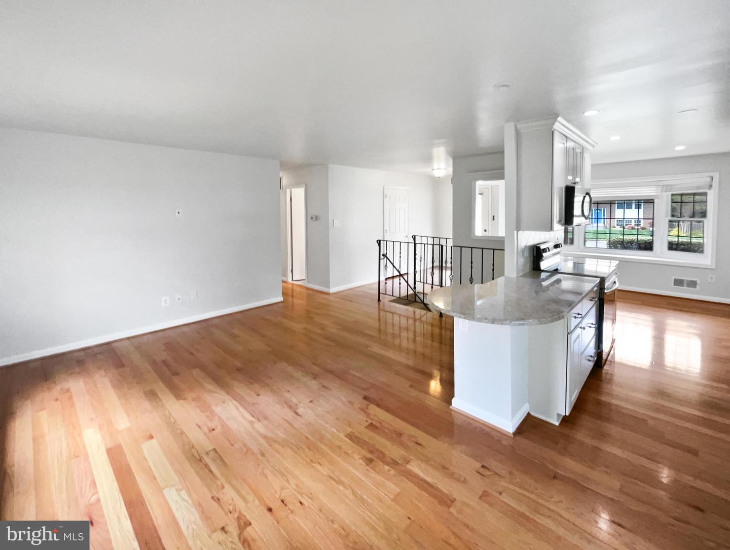 4987 DEQUINCEY DR, FAIRFAX, Virginia 22032, 4 Bedrooms Bedrooms, ,3 BathroomsBathrooms,Residential,For sale,4987 DEQUINCEY DR,VAFX2234148 MLS # VAFX2234148
