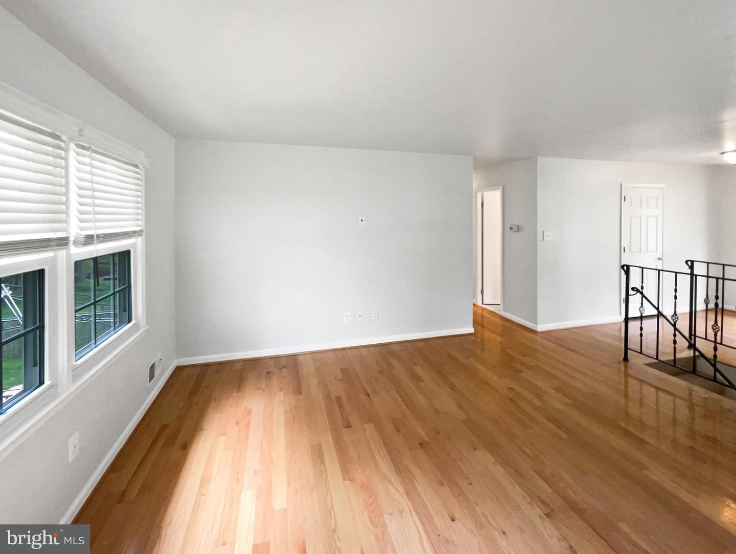4987 DEQUINCEY DR, FAIRFAX, Virginia 22032, 4 Bedrooms Bedrooms, ,3 BathroomsBathrooms,Residential,For sale,4987 DEQUINCEY DR,VAFX2234148 MLS # VAFX2234148