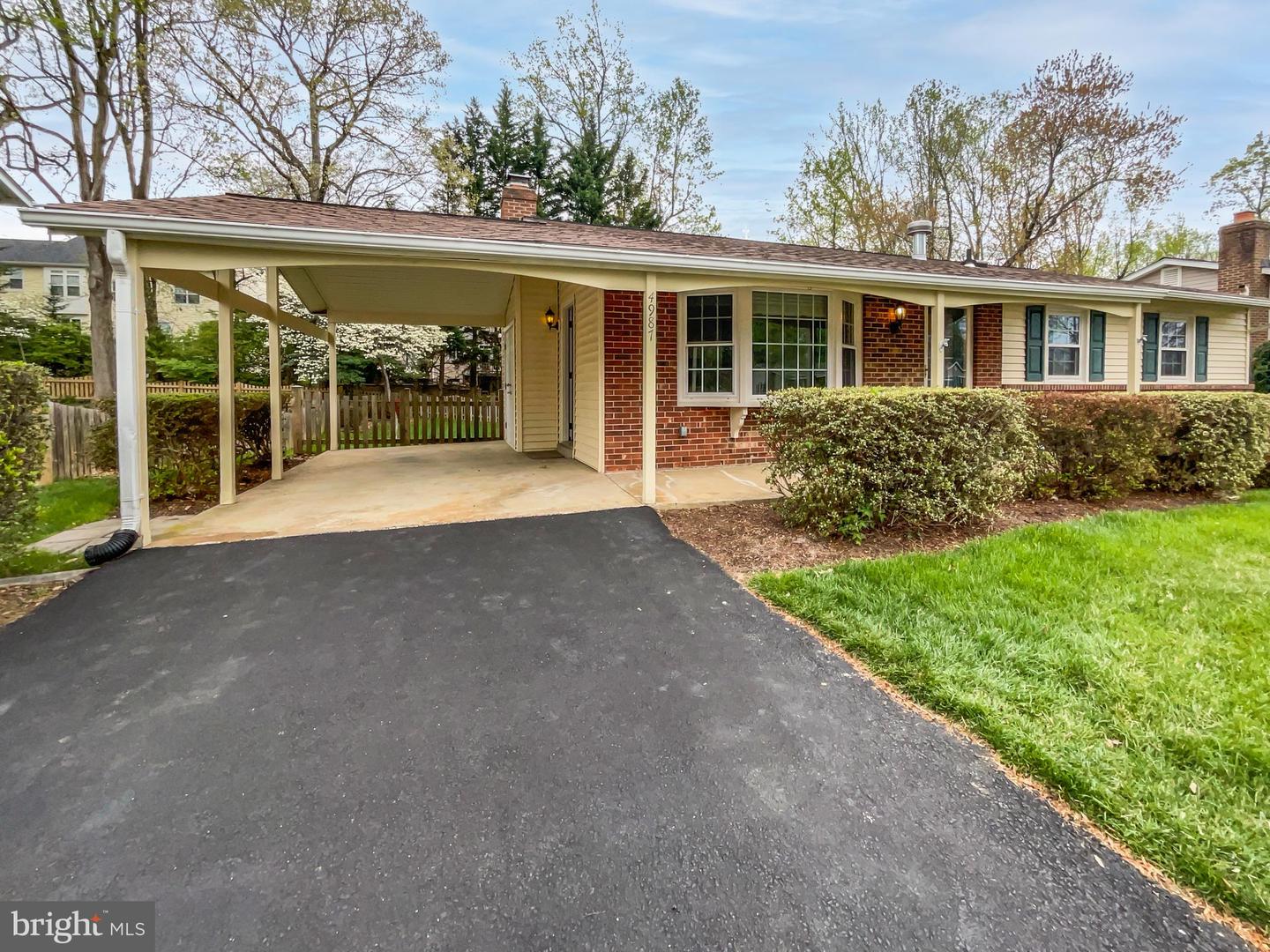 4987 DEQUINCEY DR, FAIRFAX, Virginia 22032, 4 Bedrooms Bedrooms, ,3 BathroomsBathrooms,Residential,For sale,4987 DEQUINCEY DR,VAFX2234148 MLS # VAFX2234148