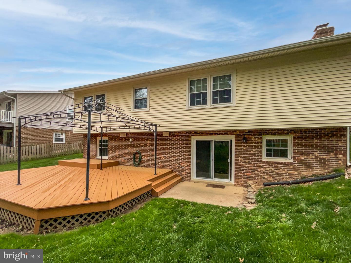 4987 DEQUINCEY DR, FAIRFAX, Virginia 22032, 4 Bedrooms Bedrooms, ,3 BathroomsBathrooms,Residential,For sale,4987 DEQUINCEY DR,VAFX2234148 MLS # VAFX2234148