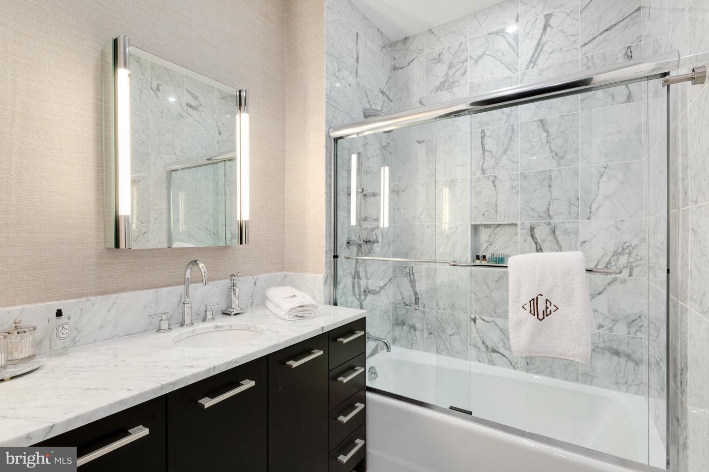 2501 PENNSYLVANIA AVE NW #2A, WASHINGTON, District Of Columbia 20037, 2 Bedrooms Bedrooms, ,2 BathroomsBathrooms,Residential,For sale,2501 PENNSYLVANIA AVE NW #2A,DCDC2196096 MLS # DCDC2196096